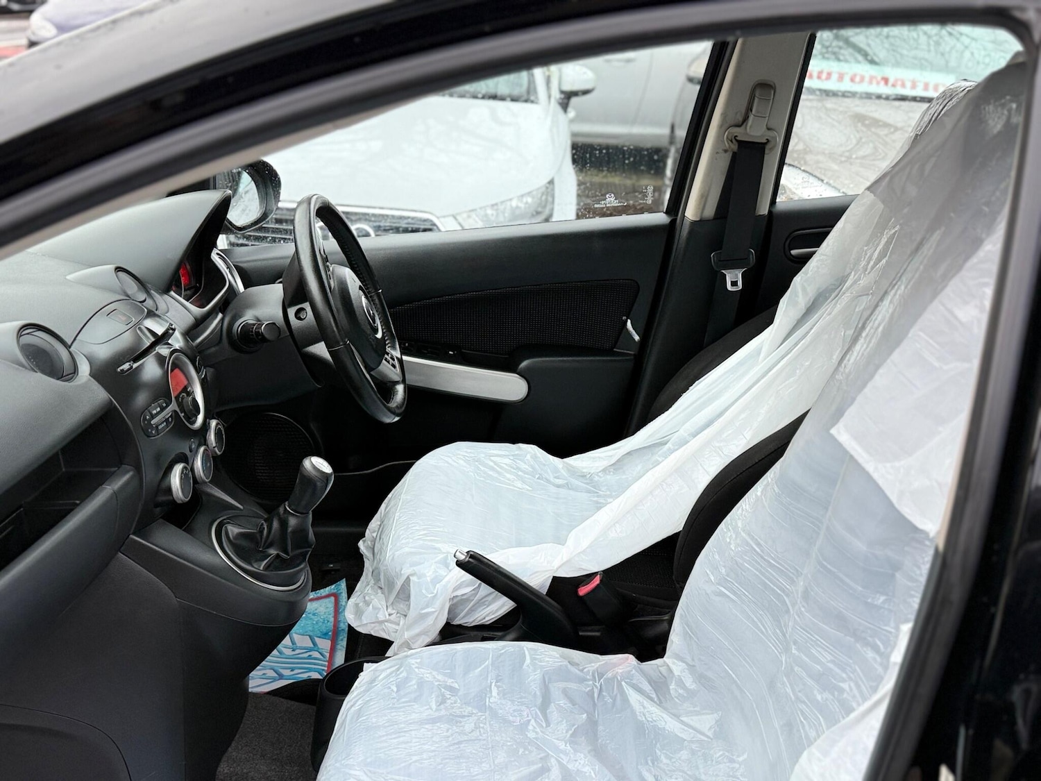 Used Mazda Mazda2 2010 for sale - 77658730: Photo 42