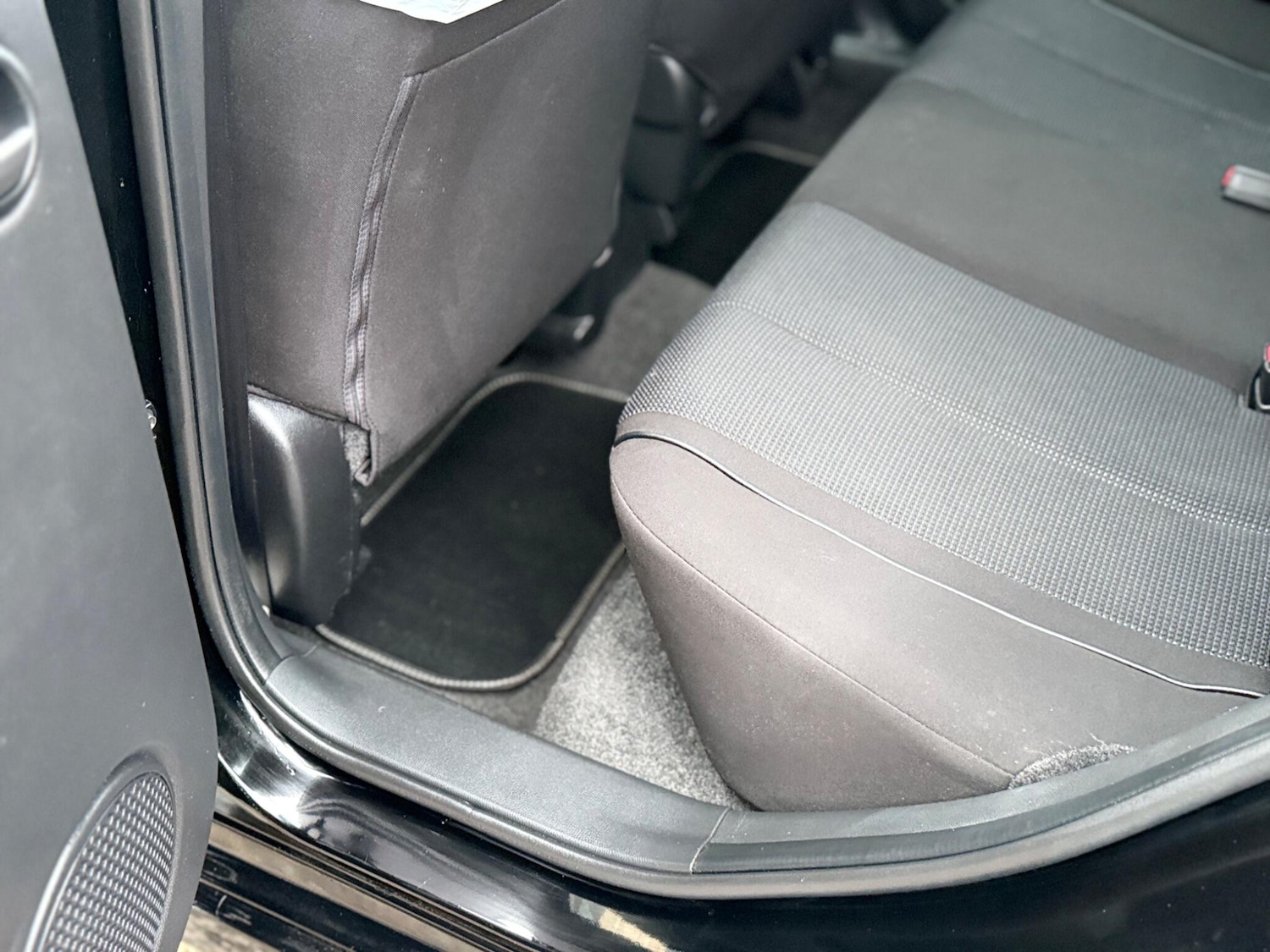 Used Mazda Mazda2 2010 for sale - 77658730: Photo 47