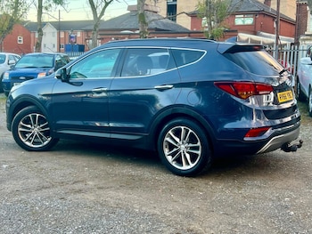 Used Hyundai Santa Fe 2016 for sale - 76380936: Photo