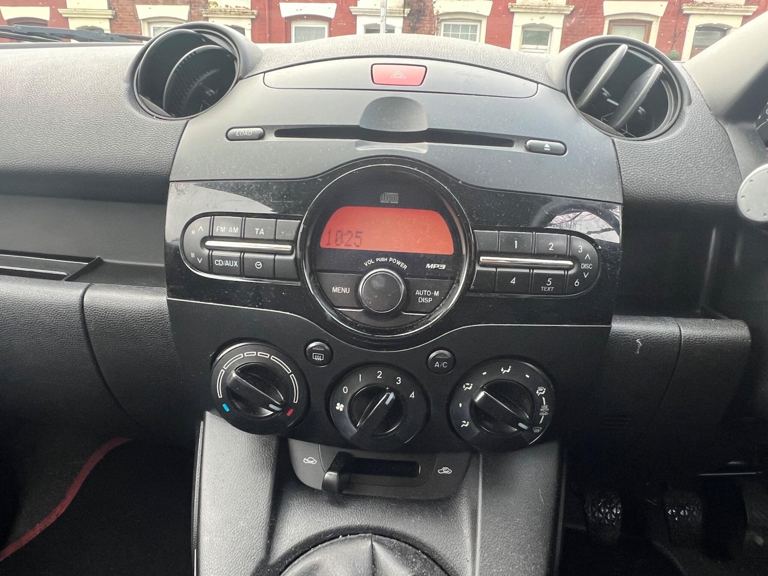 Used Mazda Mazda2 2012 for sale - 76371048: Photo 13