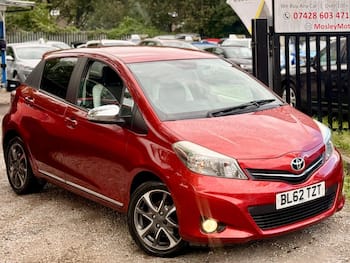 Used Toyota Yaris 2013 for sale - 79622358: Photo