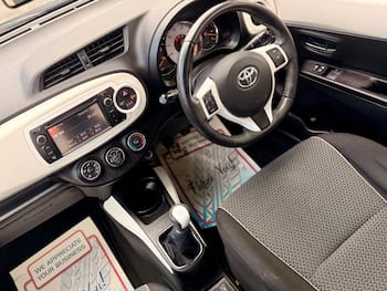 Used Toyota Yaris 2013 for sale - 79622358: Photo