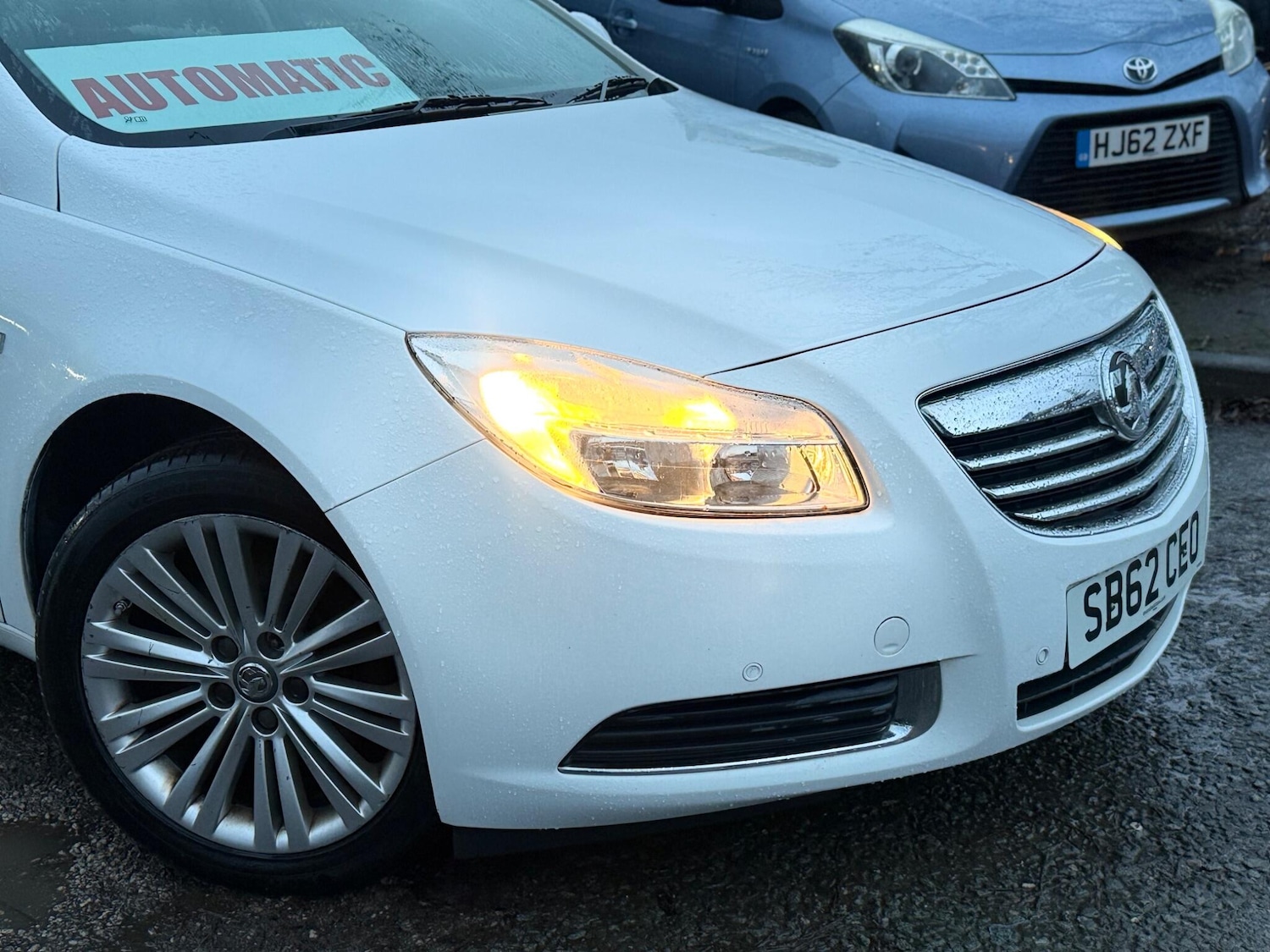 Used Vauxhall Insignia 2012 for sale - 76562029: Photo 2