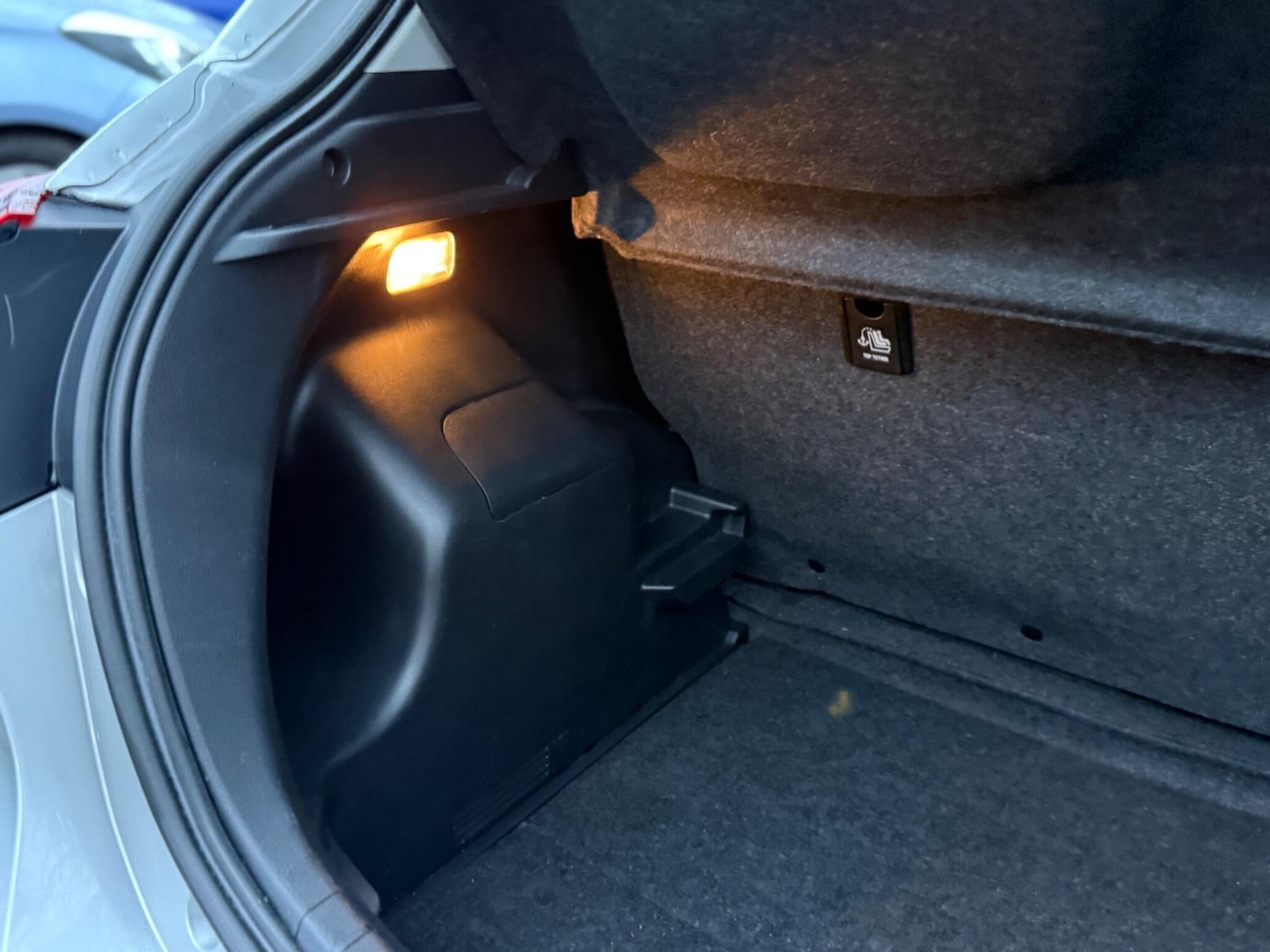 Used Toyota Yaris 2018 for sale - 76729032: Photo 17