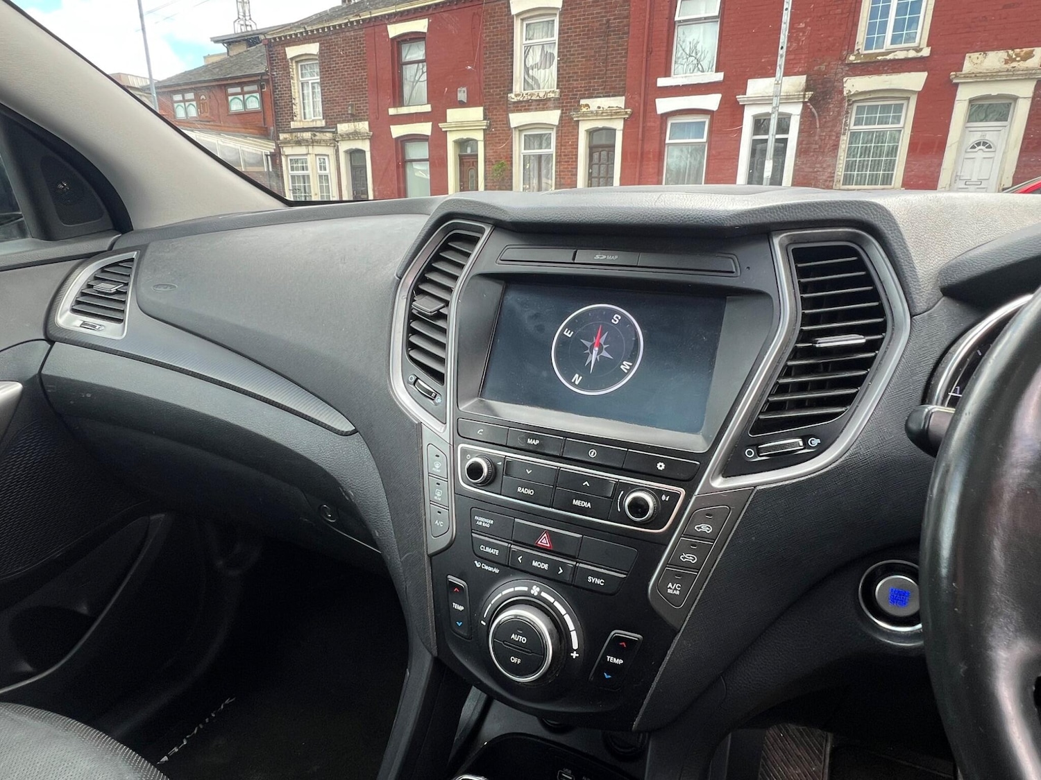 Used Hyundai Santa Fe for sale - 78141485: Photo 10