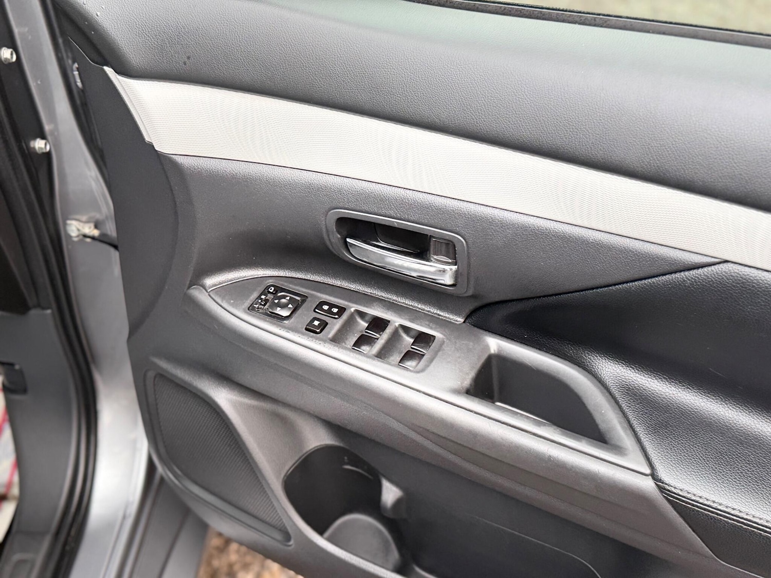 Used Mitsubishi Outlander 2014 for sale - 76561359: Photo 63