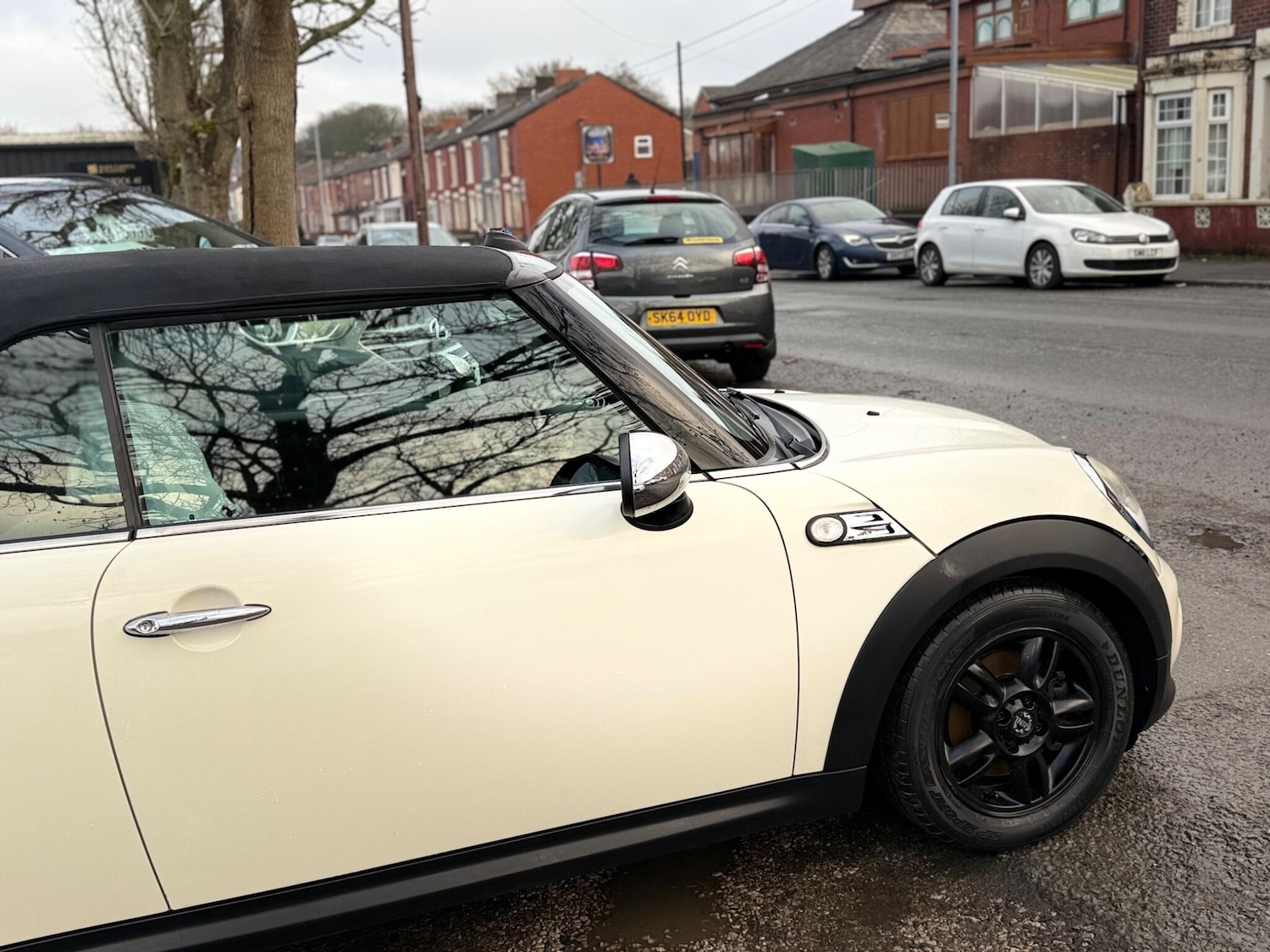 Used MINI Convertible 2012 for sale - 77647182: Photo 11