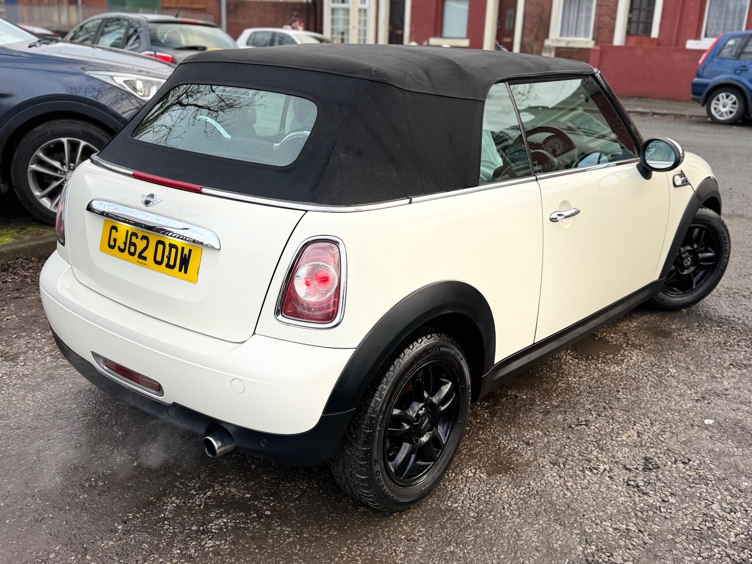 Used MINI Convertible 2012 for sale - 77647182: Photo 12