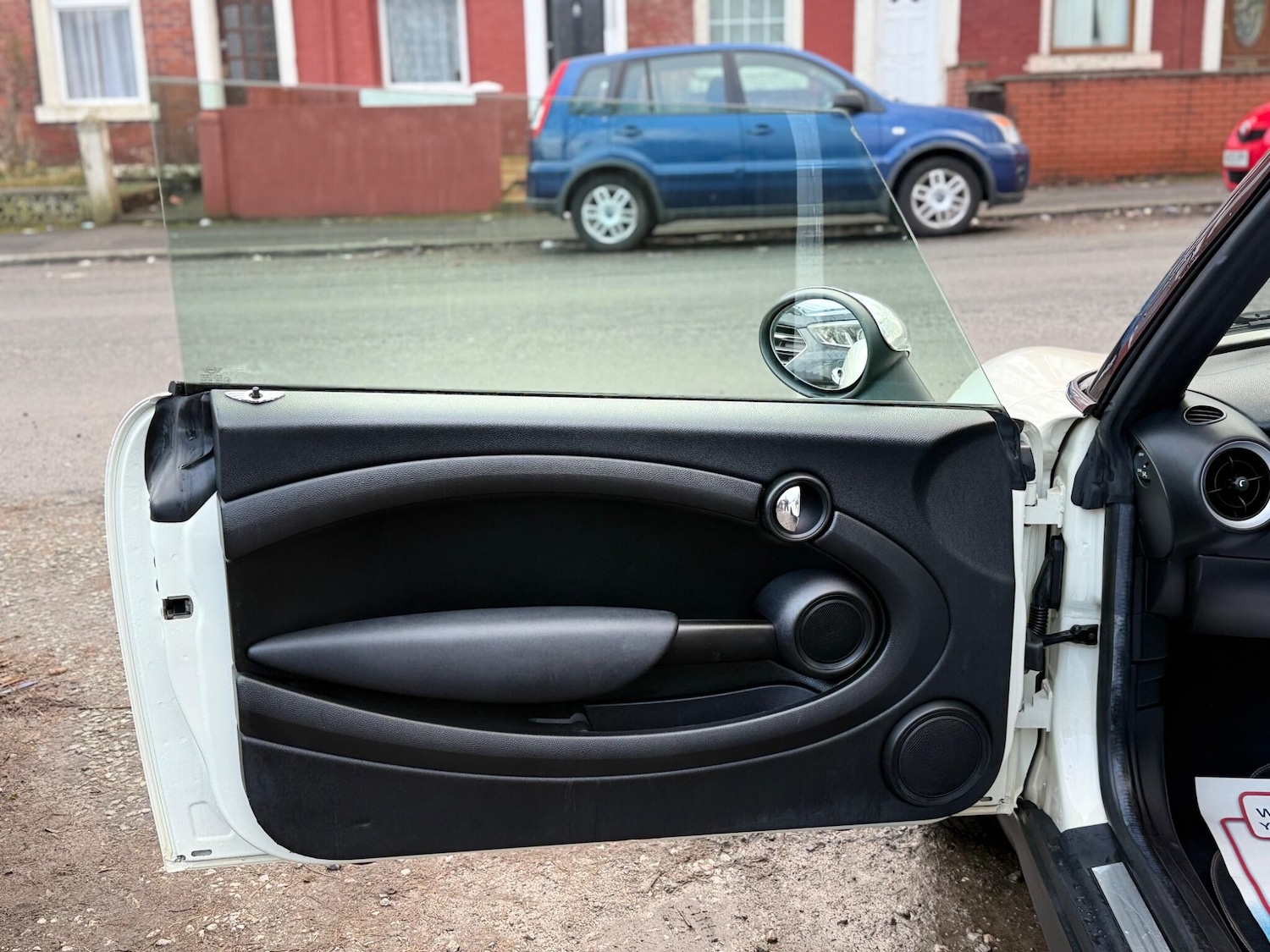 Used MINI Convertible 2012 for sale - 77647182: Photo 36