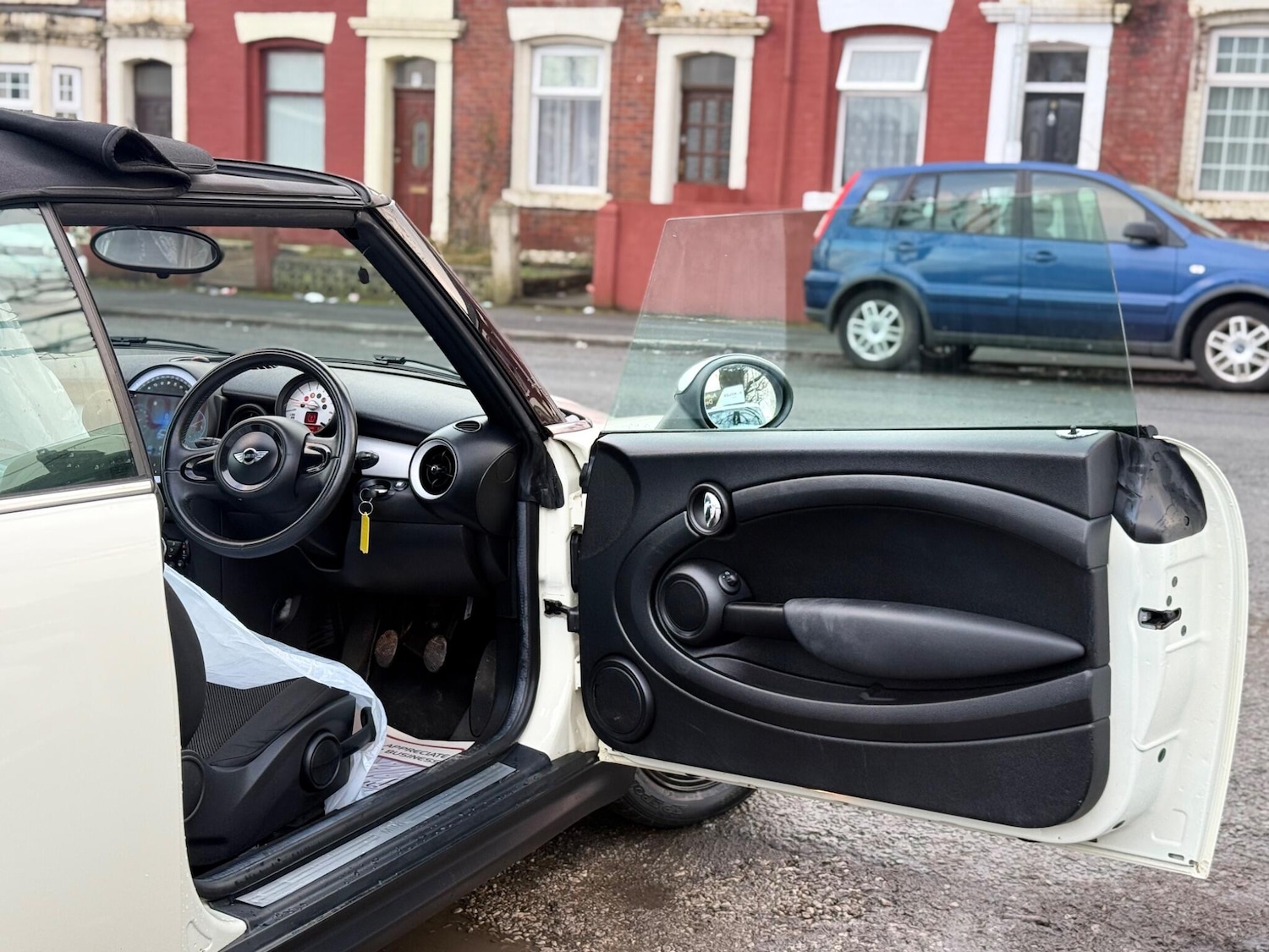 Used MINI Convertible 2012 for sale - 77647182: Photo 50