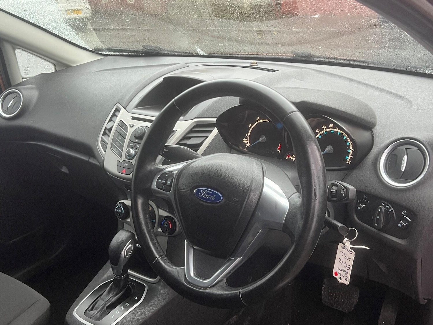 Used Ford Fiesta 2014 for sale - 76855975: Photo 34