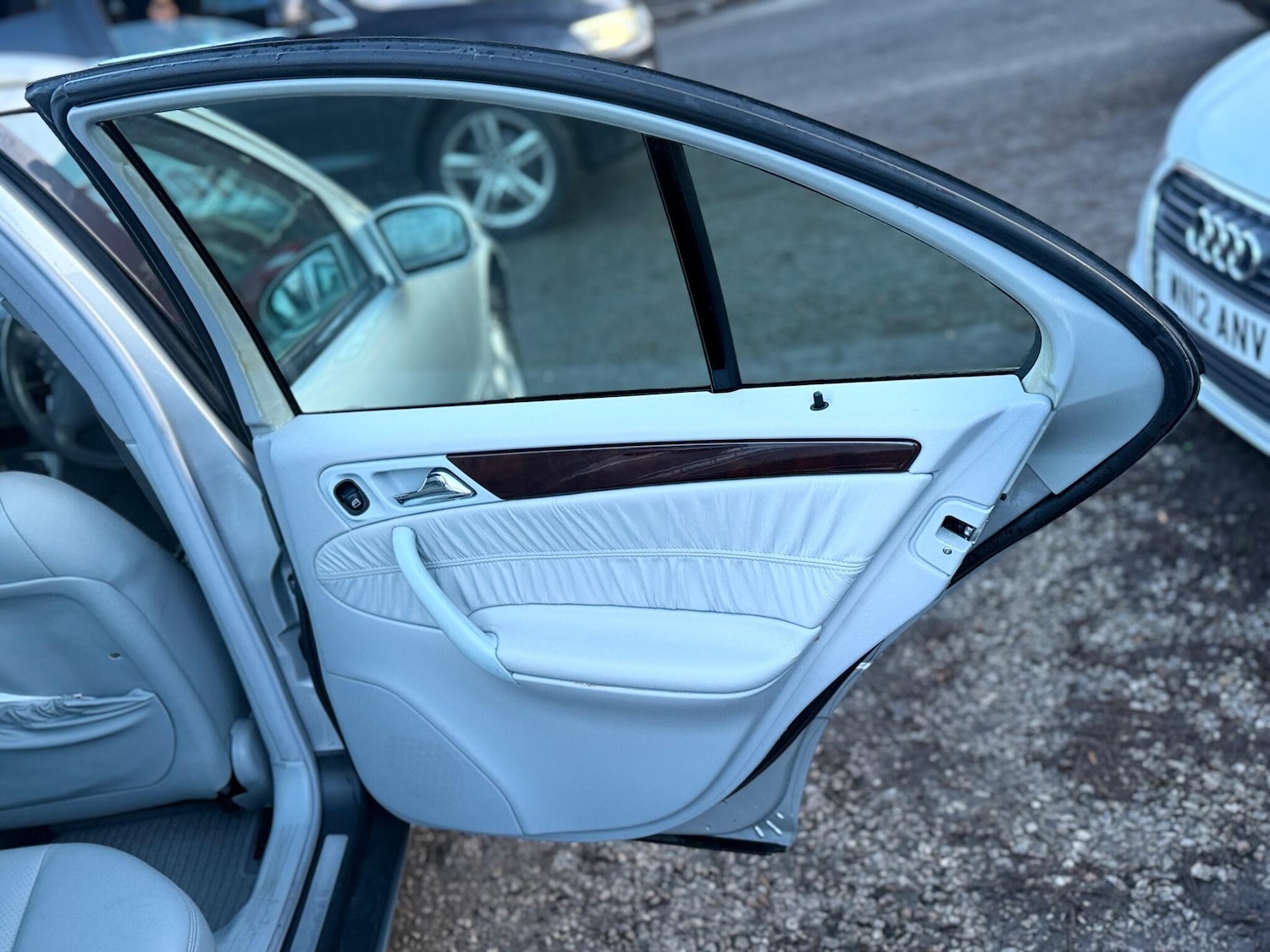 Used Mercedes-Benz C Class 2002 for sale - 77386652: Photo 38