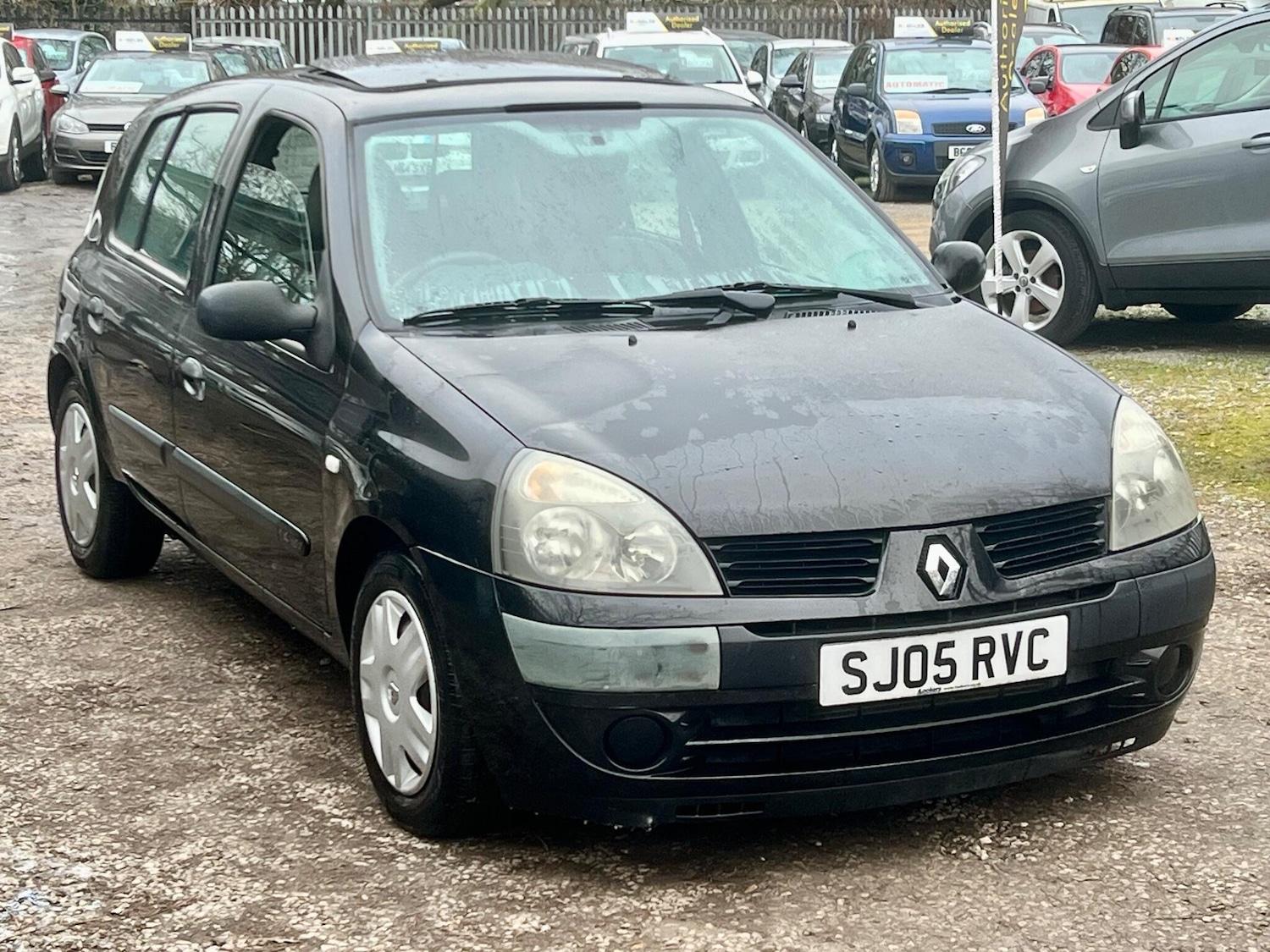 Used Renault Clio 2005 for sale - 77066409: Photo 2