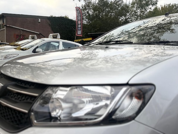 Used Dacia Sandero 2013 for sale - 76317905: Photo 32