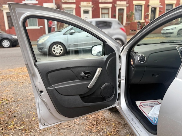 Used Dacia Sandero 2013 for sale - 76317905: Photo 34