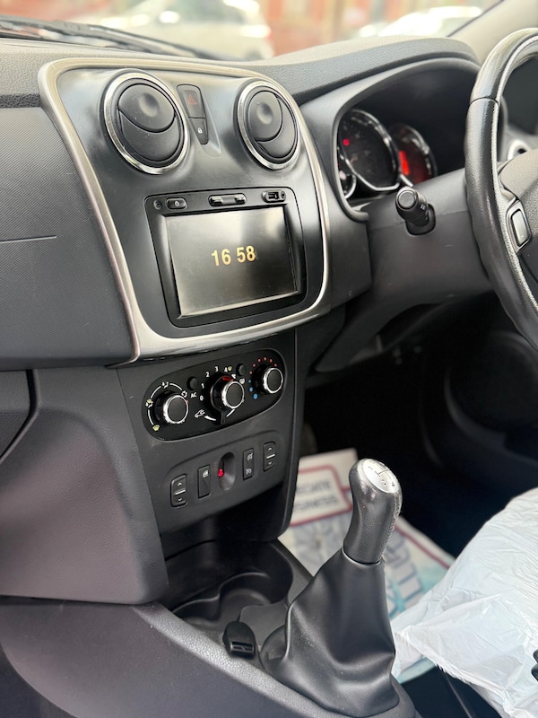 Used Dacia Sandero 2013 for sale - 76317905: Photo 36