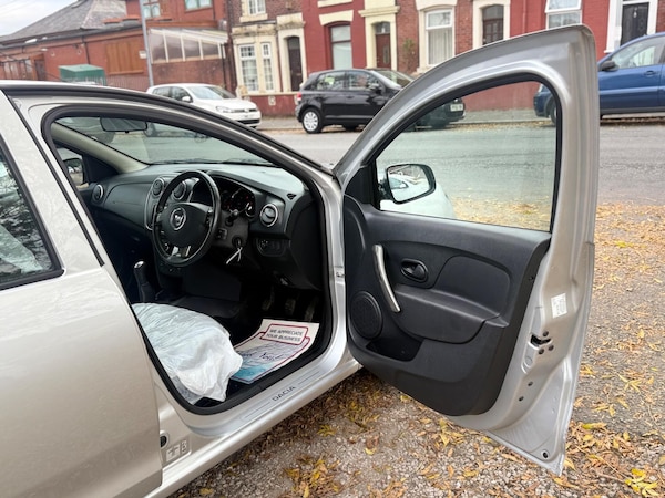 Used Dacia Sandero 2013 for sale - 76317905: Photo 45