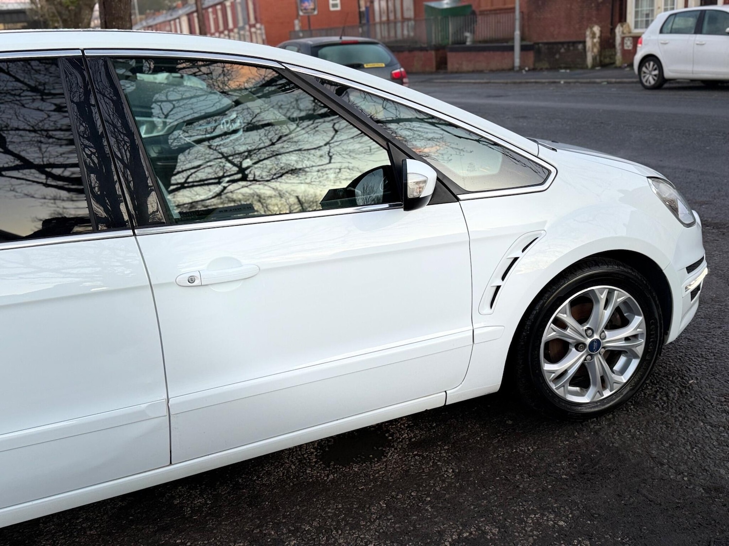 Used Ford S-Max 2012 for sale - 76759574: Photo 12