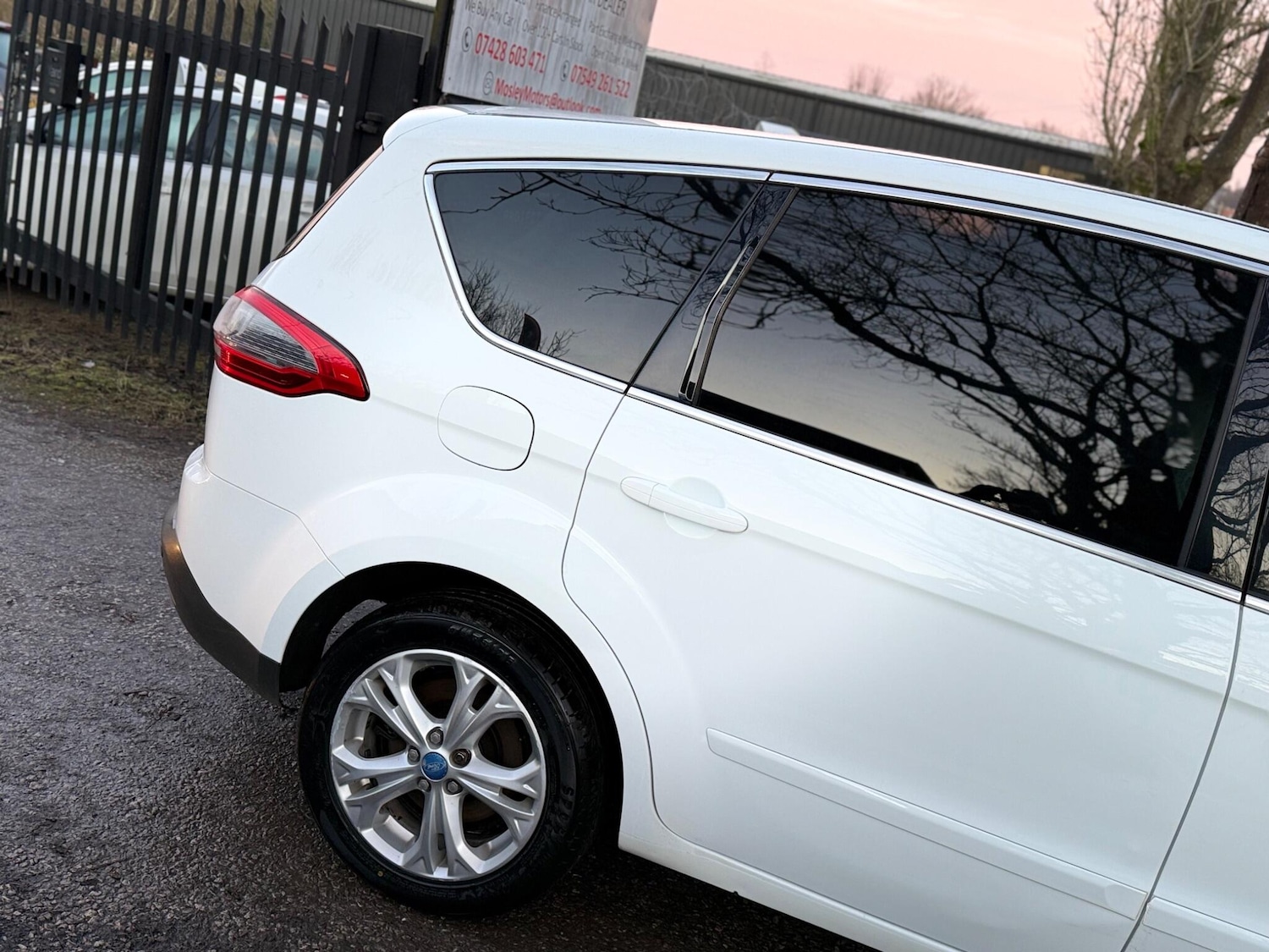 Used Ford S-Max 2012 for sale - 76759574: Photo 13