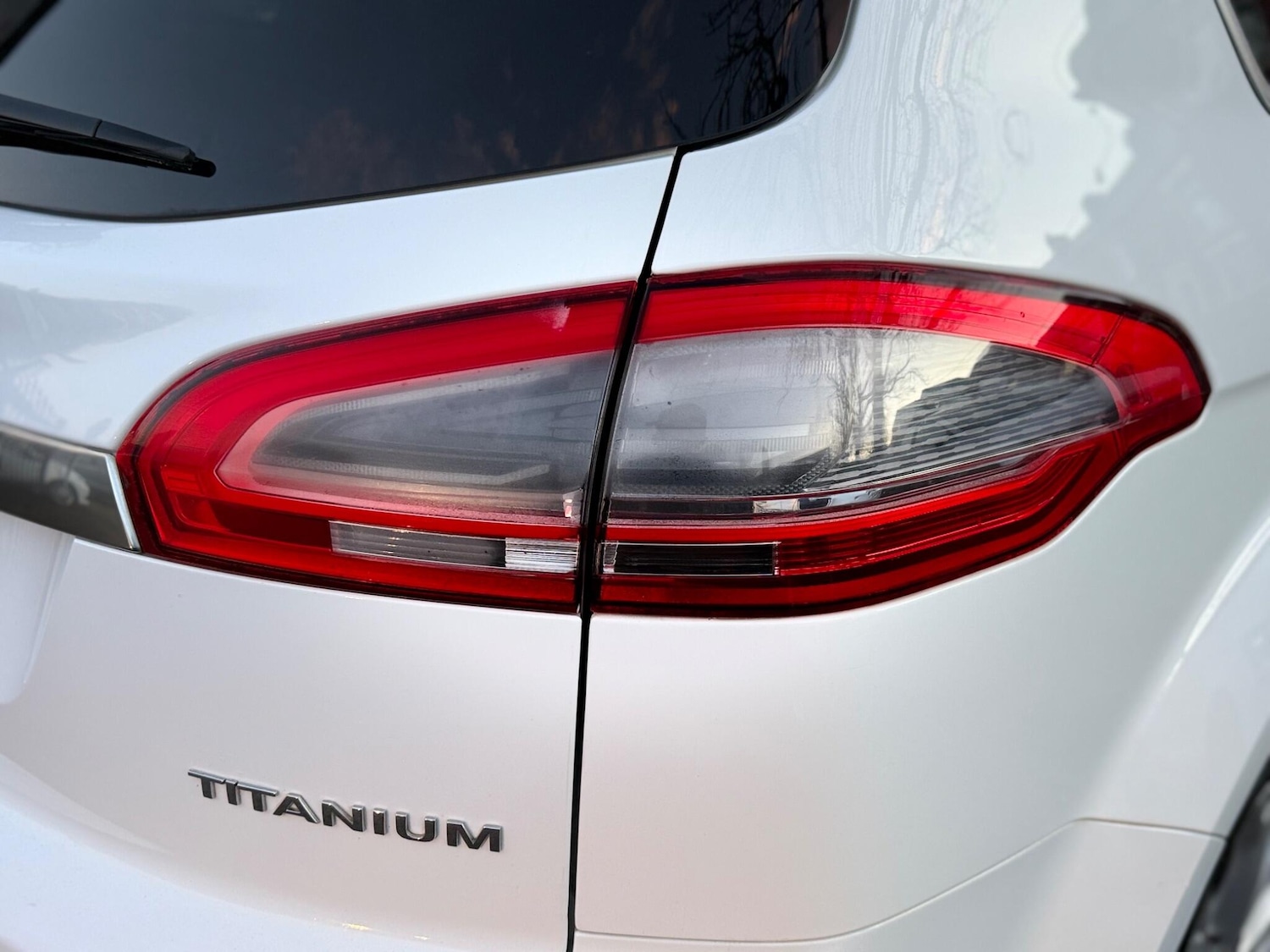 Used Ford S-Max 2012 for sale - 76759574: Photo 14