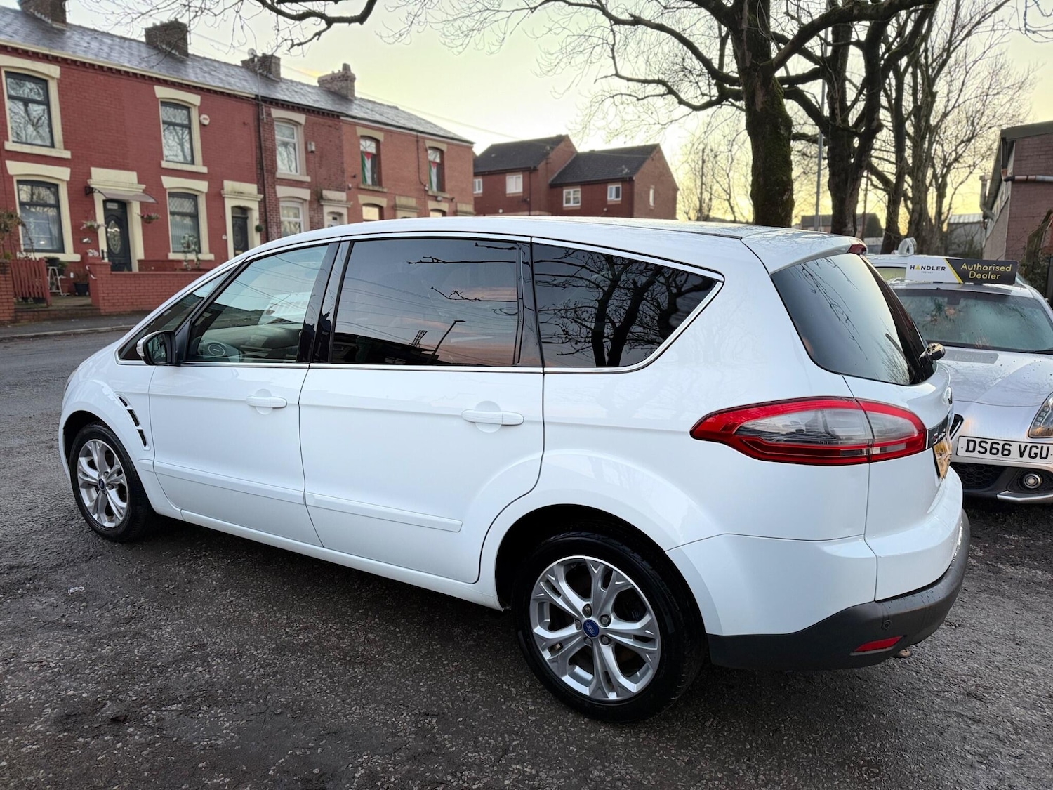 Used Ford S-Max 2012 for sale - 76759574: Photo 22