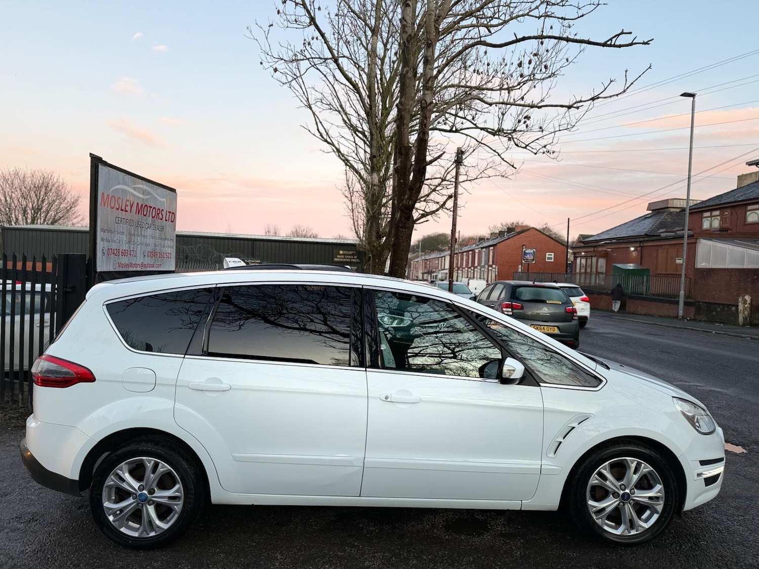 Used Ford S-Max 2012 for sale - 76759574: Photo 8