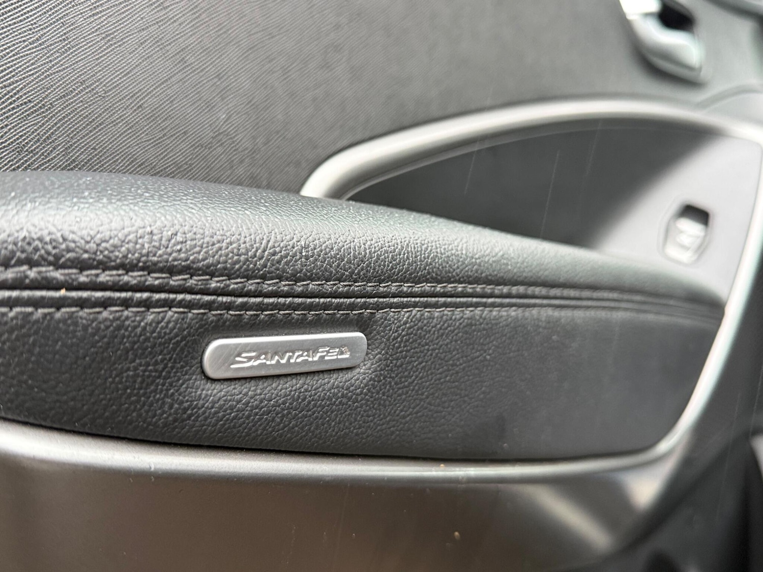 Used Hyundai Santa Fe 2016 for sale - 77163402: Photo 33