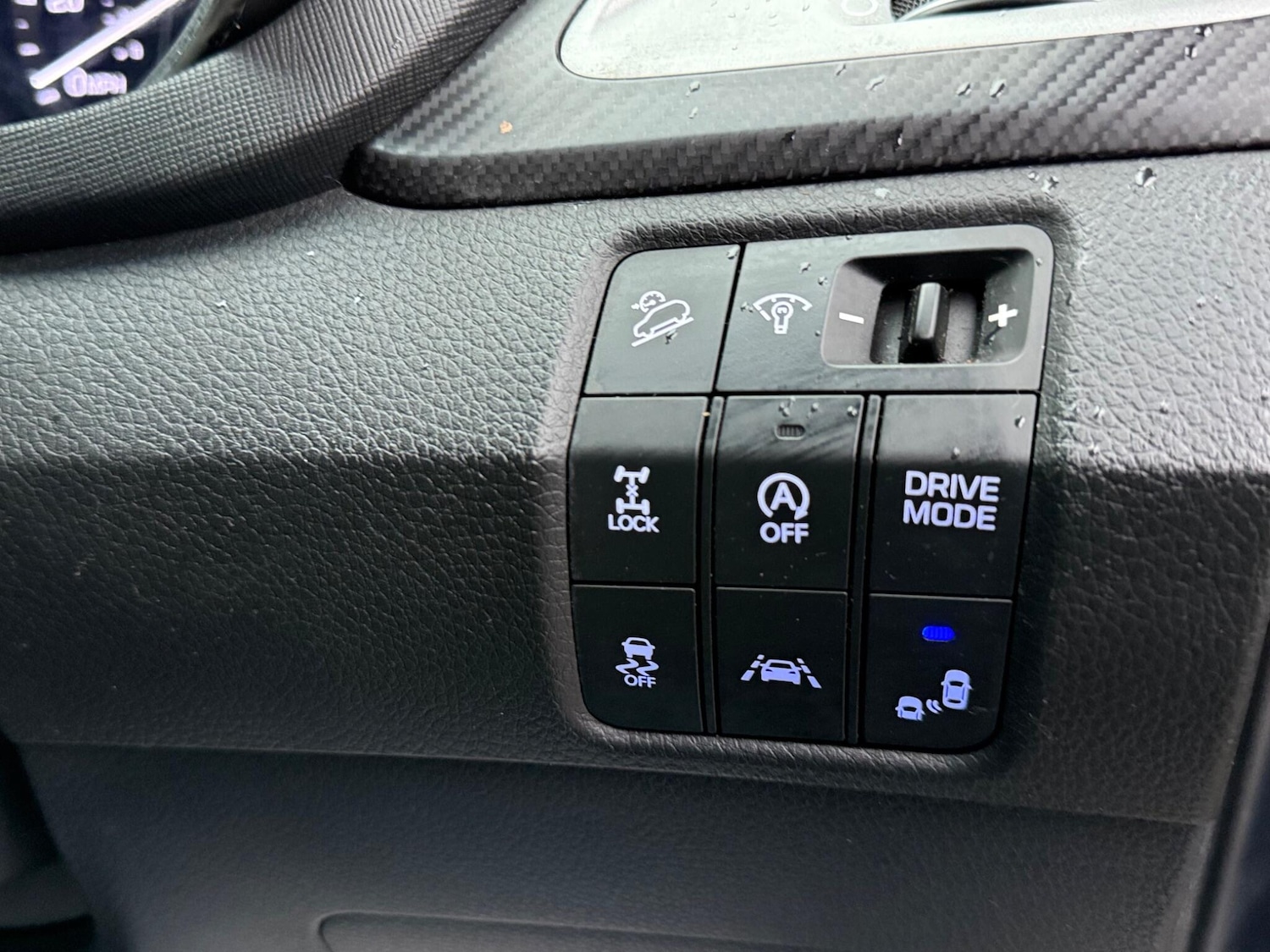 Used Hyundai Santa Fe 2016 for sale - 77163402: Photo 39