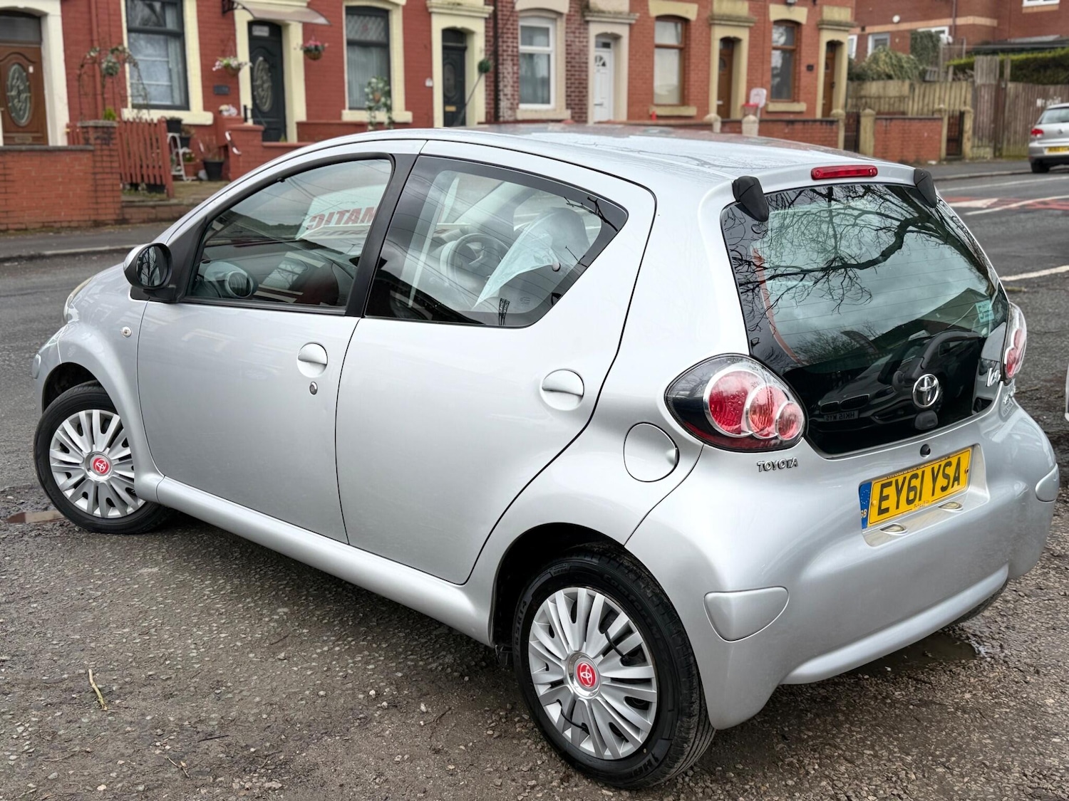 Used Toyota AYGO 2011 for sale - 78019348: Photo 24