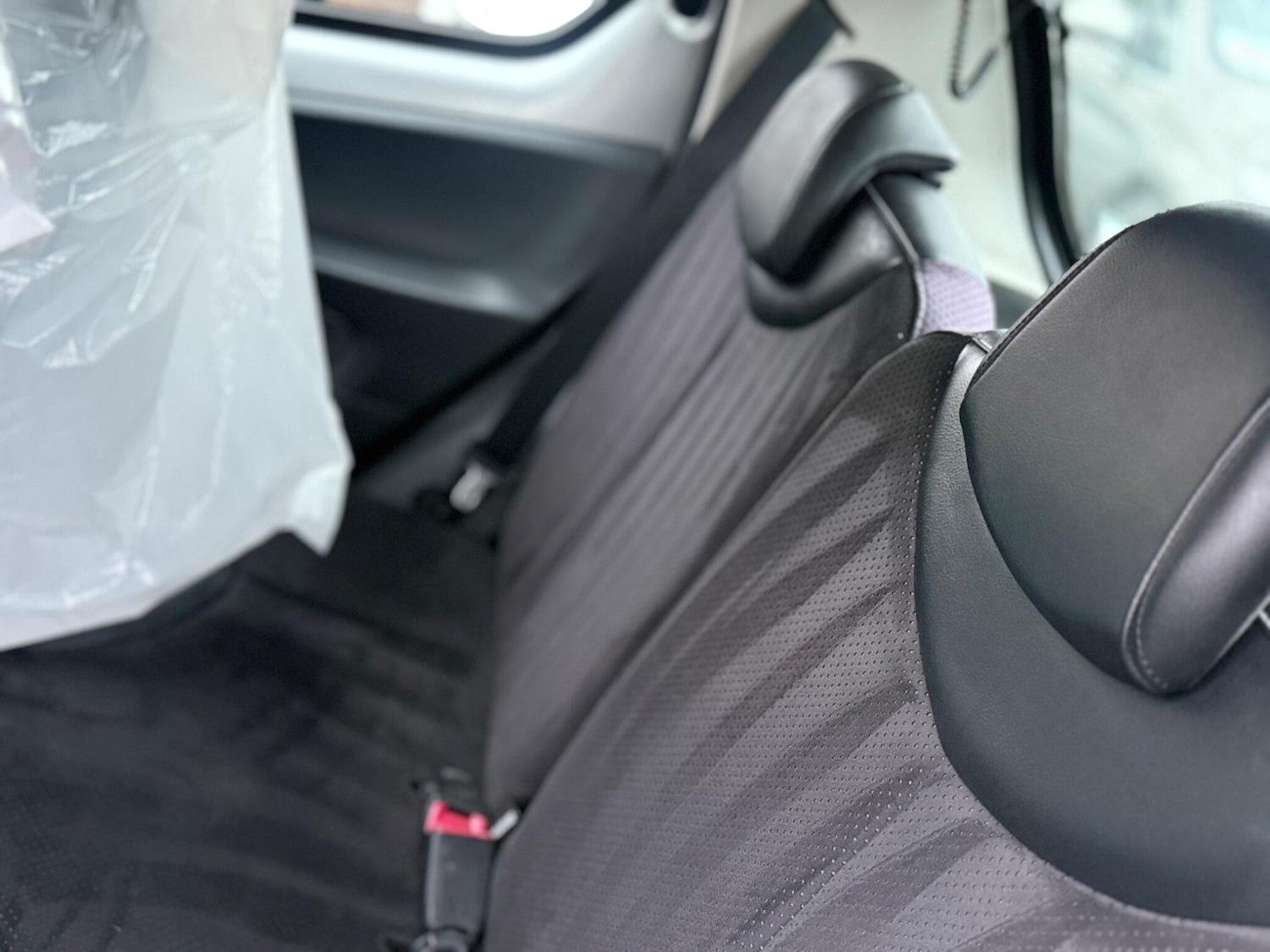 Used Toyota AYGO 2011 for sale - 78019348: Photo 47