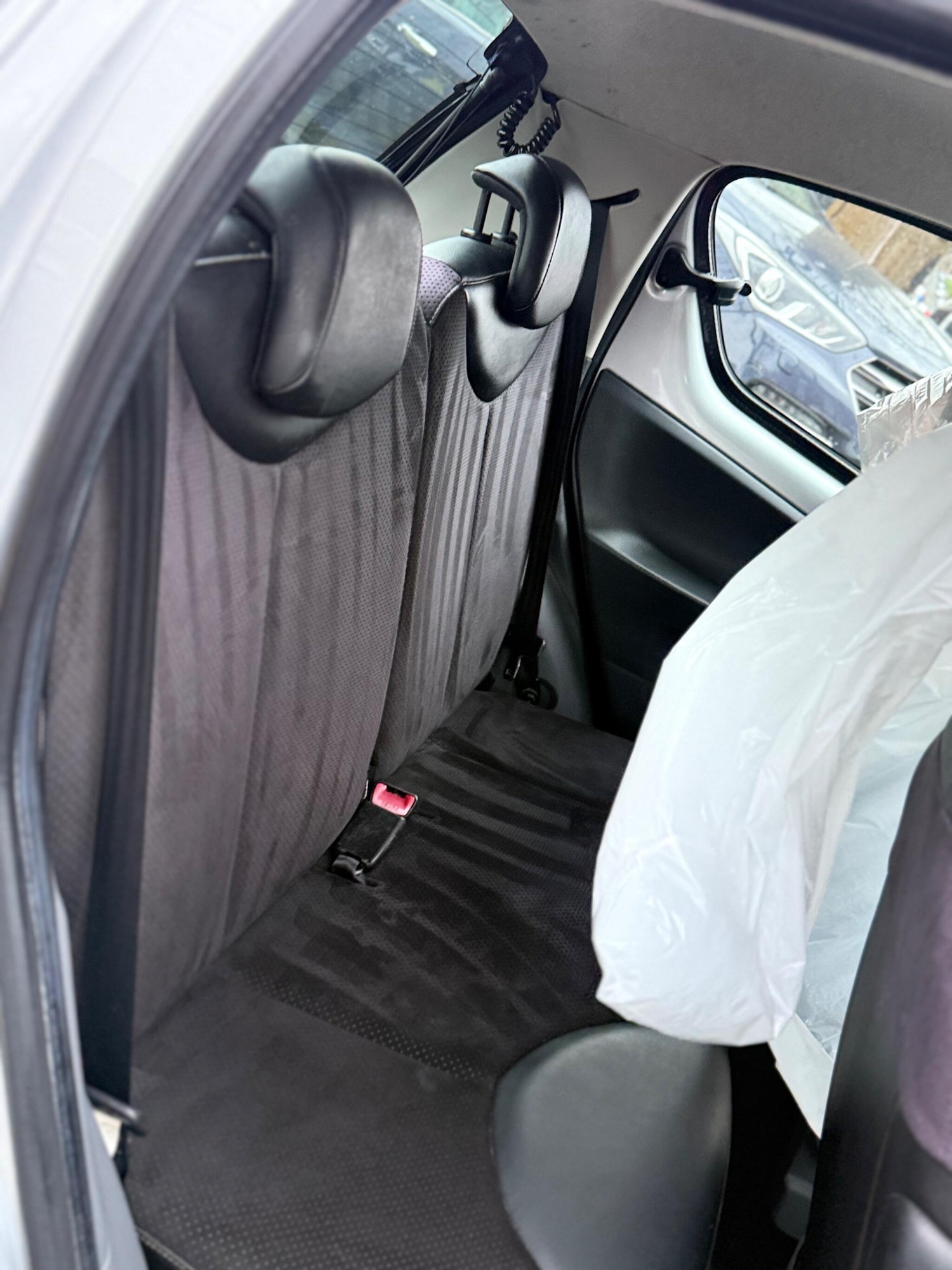 Used Toyota AYGO 2011 for sale - 78019348: Photo 50