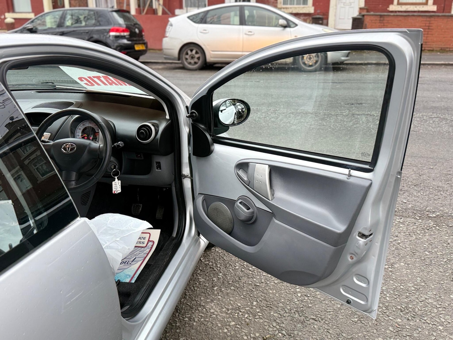 Used Toyota AYGO 2011 for sale - 78019348: Photo 53