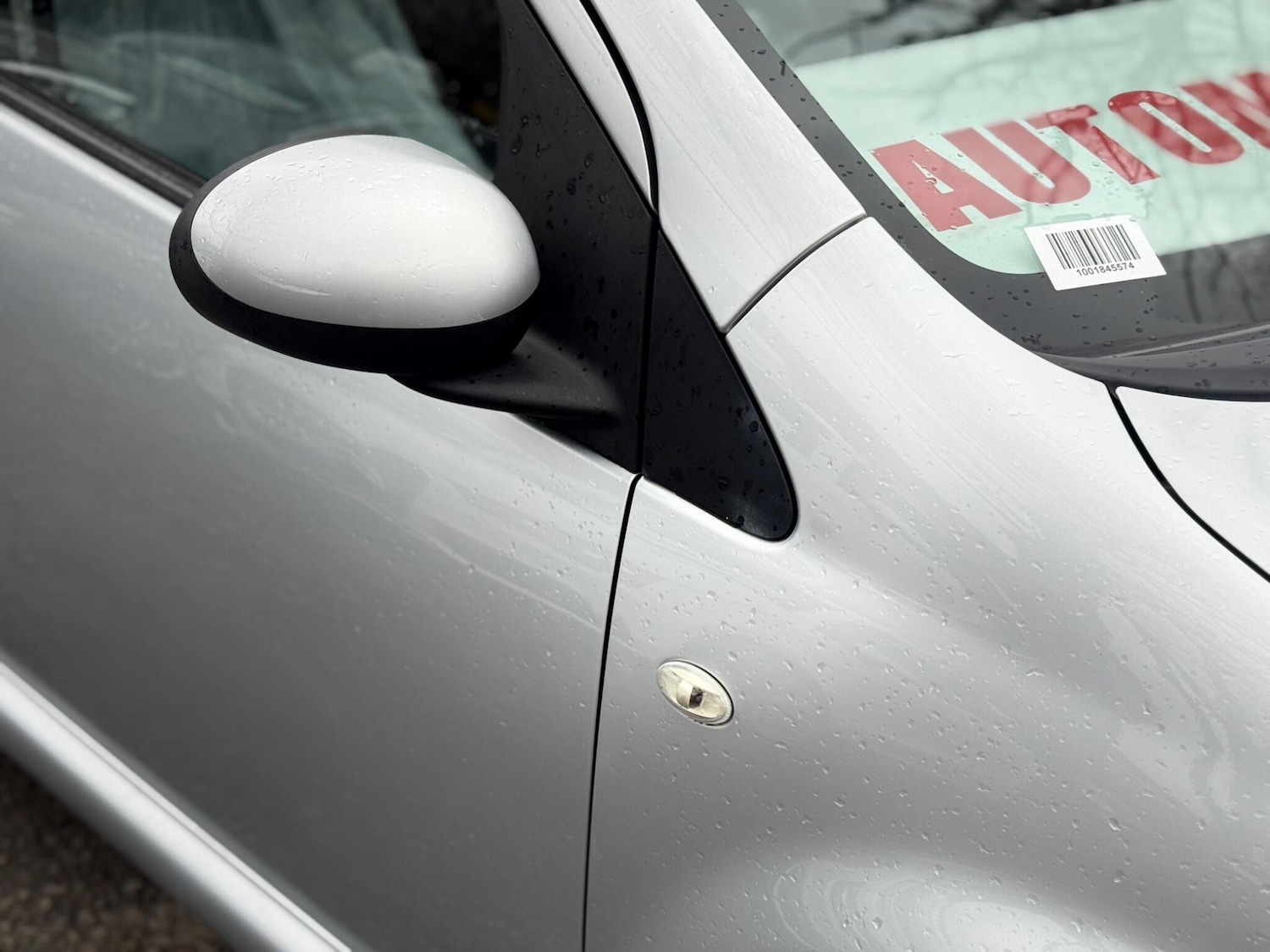 Used Toyota AYGO 2011 for sale - 78019348: Photo 9