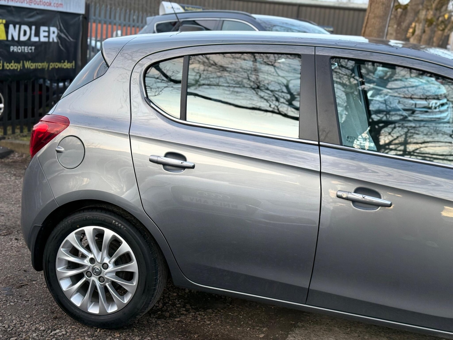 Used Vauxhall Corsa 2015 for sale - 77958350: Photo 11