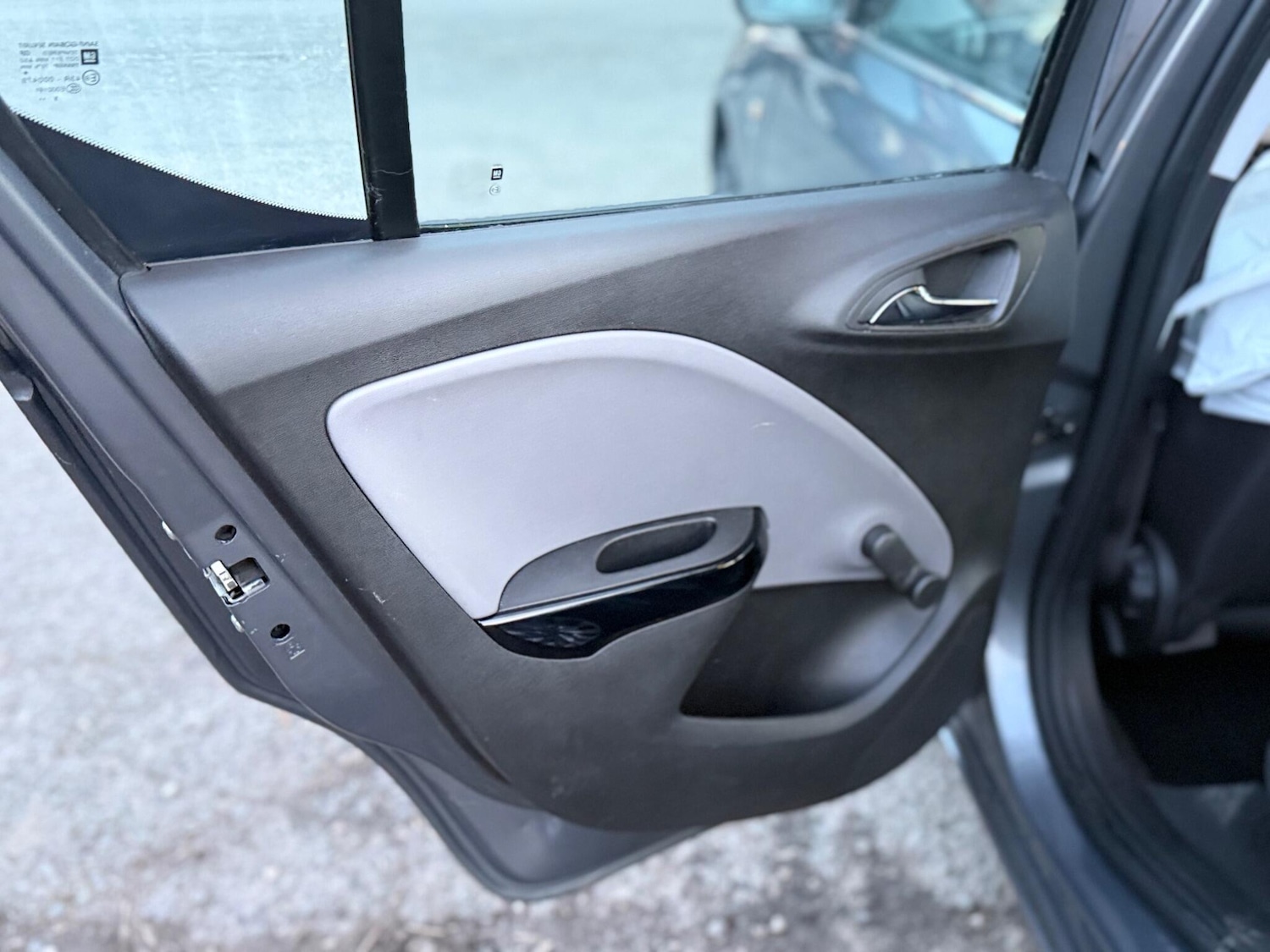 Used Vauxhall Corsa 2015 for sale - 77958350: Photo 36