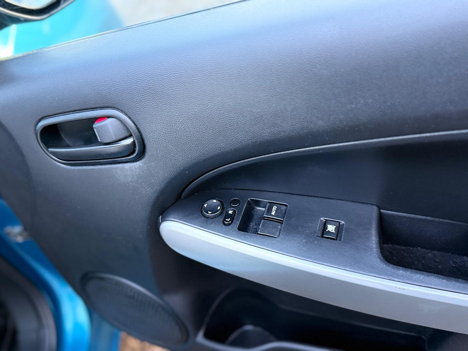 Used Mazda Mazda2 2012 for sale - 76561786: Photo 36