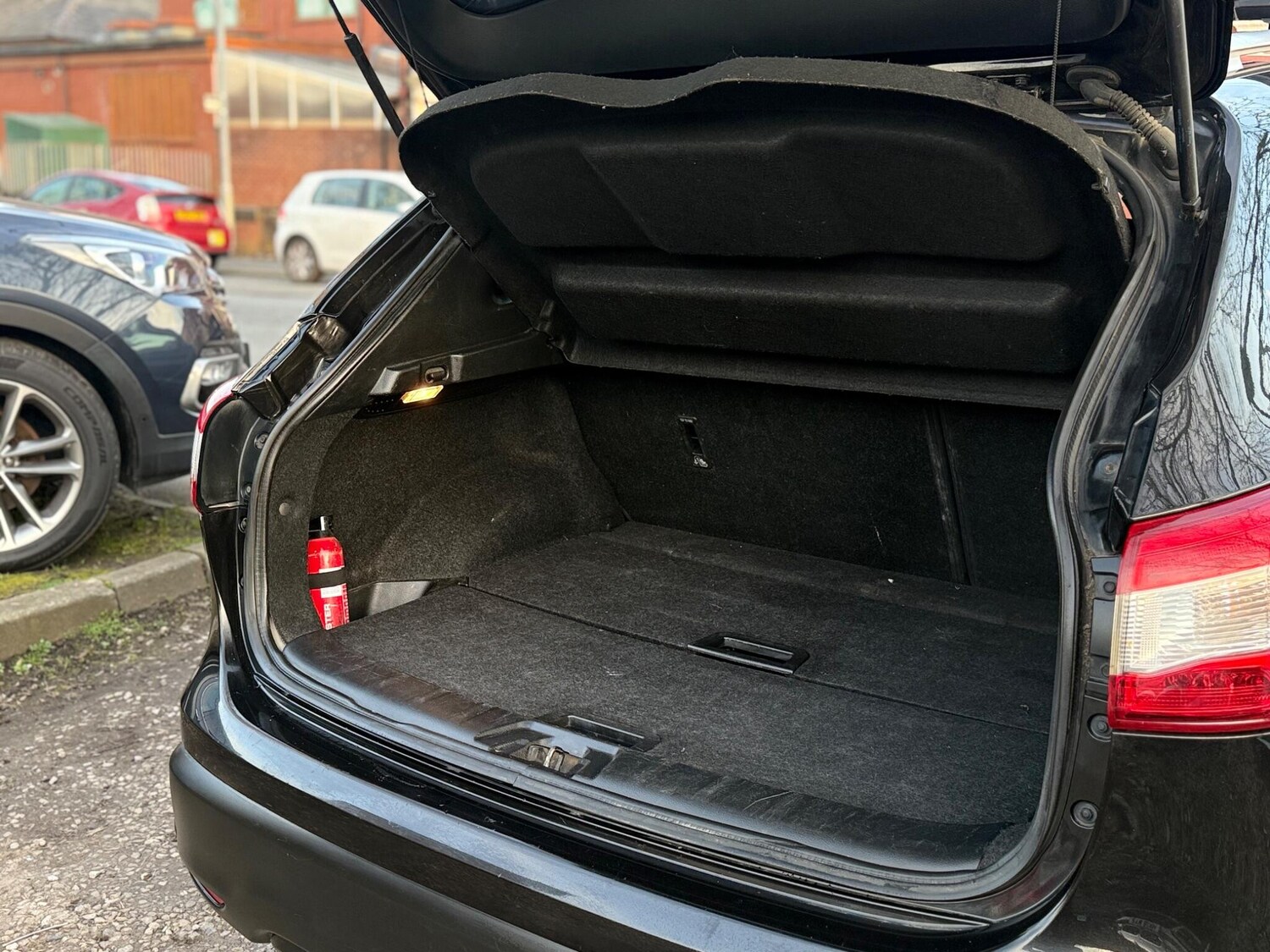 Used Nissan Qashqai 2015 for sale - 77939764: Photo 15