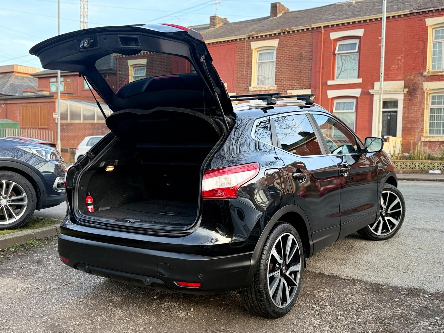 Used Nissan Qashqai 2015 for sale - 77939764: Photo 17