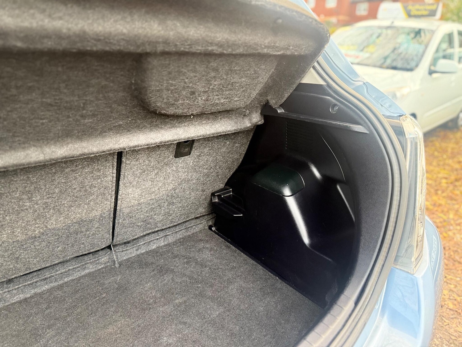 Used Toyota Yaris 2012 for sale - 76371518: Photo 22