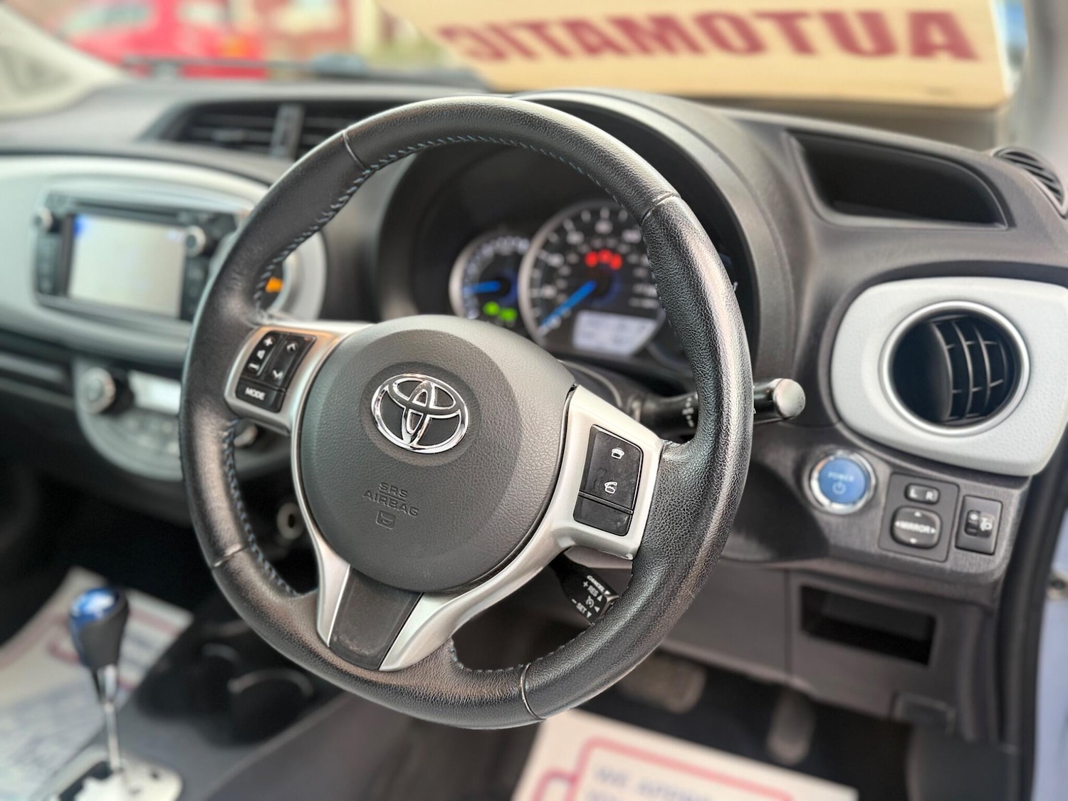 Used Toyota Yaris 2012 for sale - 76371518: Photo 51