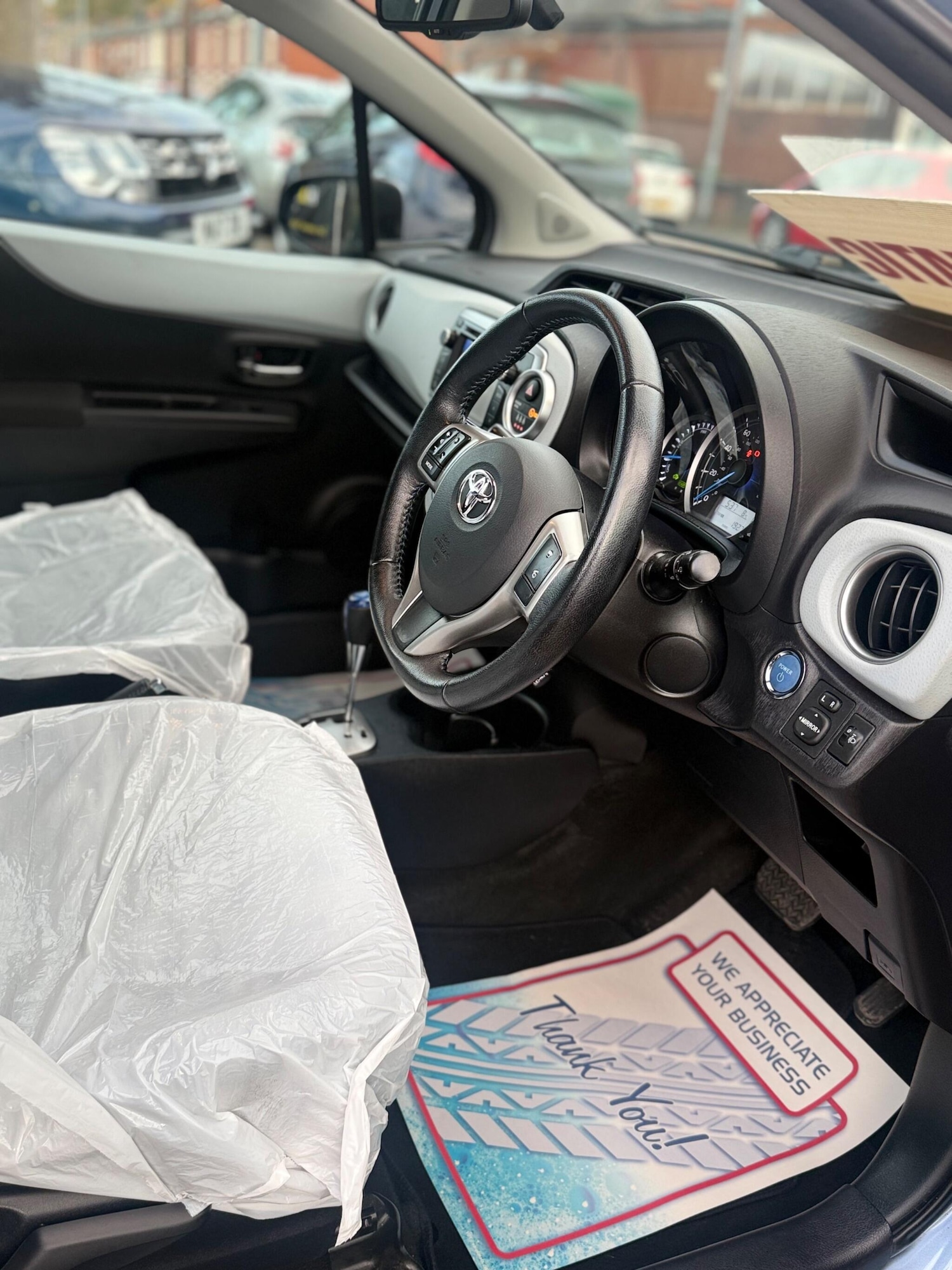 Used Toyota Yaris 2012 for sale - 76371518: Photo 52