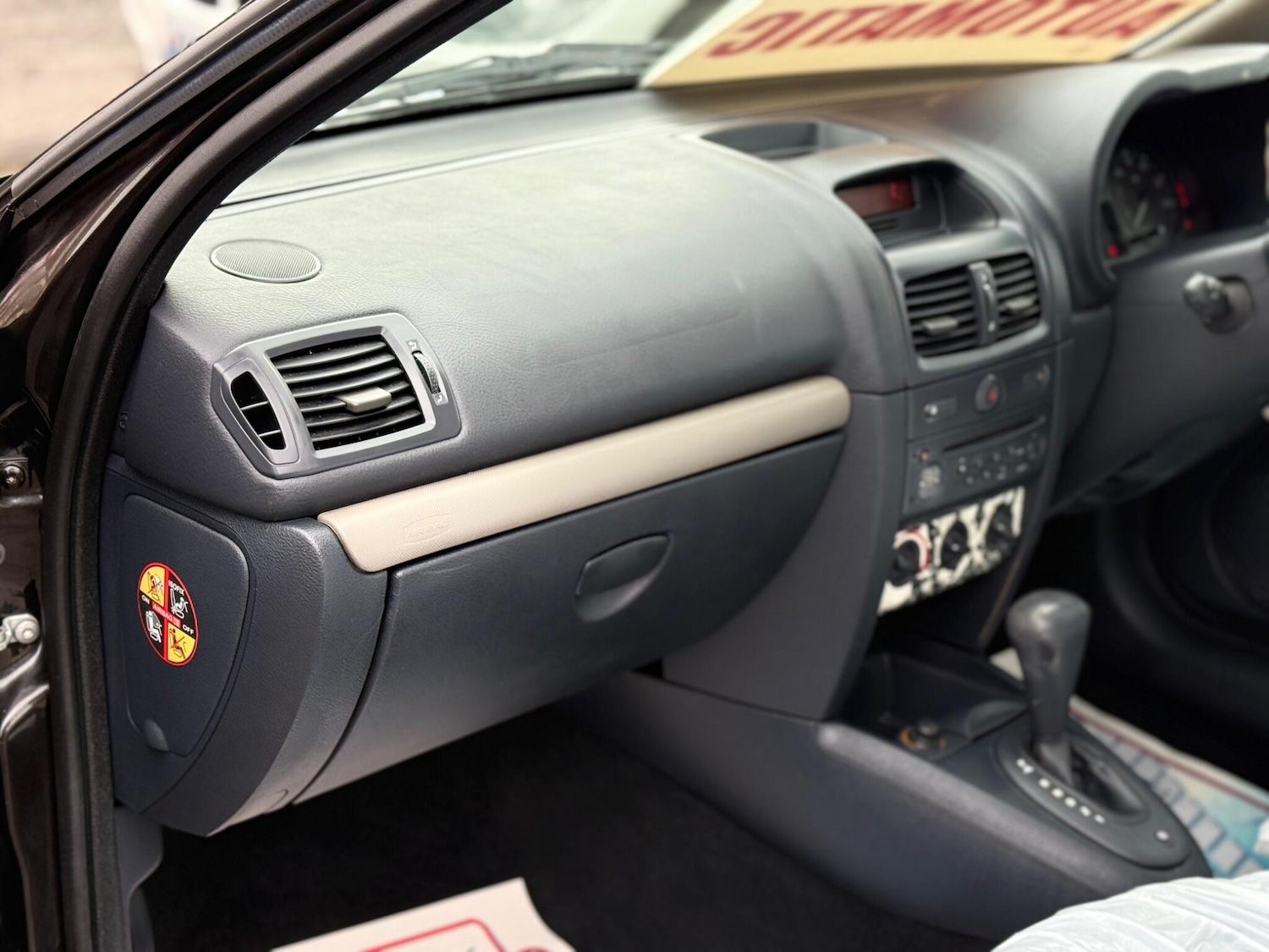 Used Renault Clio 2005 for sale - 77586683: Photo 31