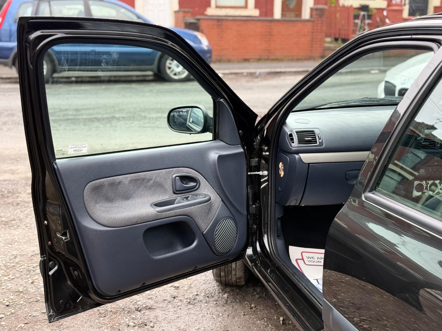 Used Renault Clio 2005 for sale - 77586683: Photo 32