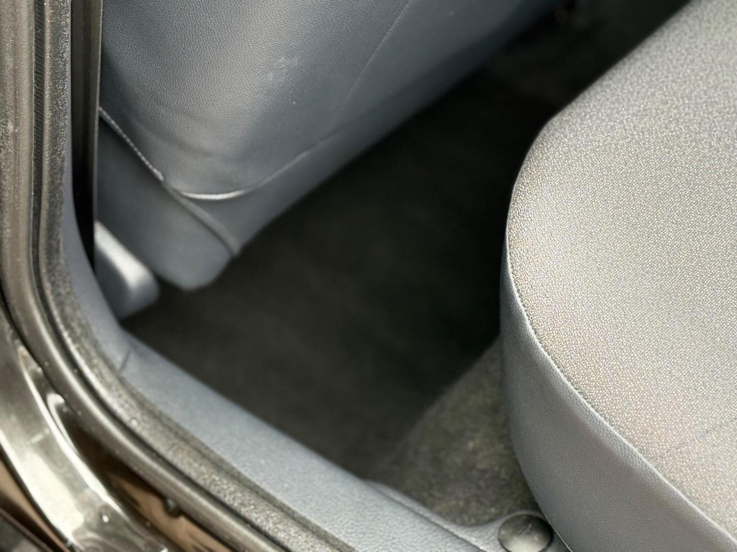 Used Renault Clio 2005 for sale - 77586683: Photo 40