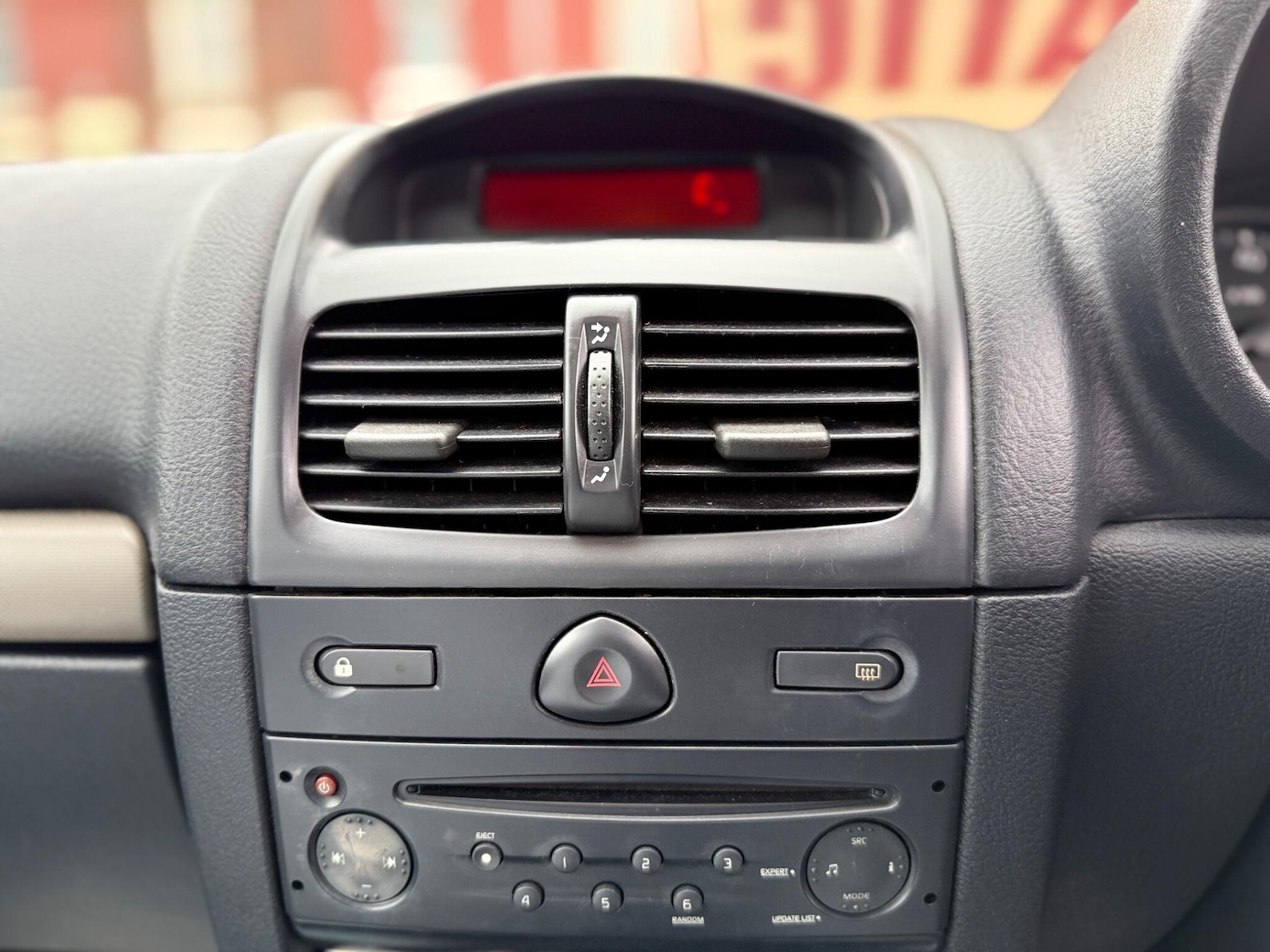 Used Renault Clio 2005 for sale - 77586683: Photo 60