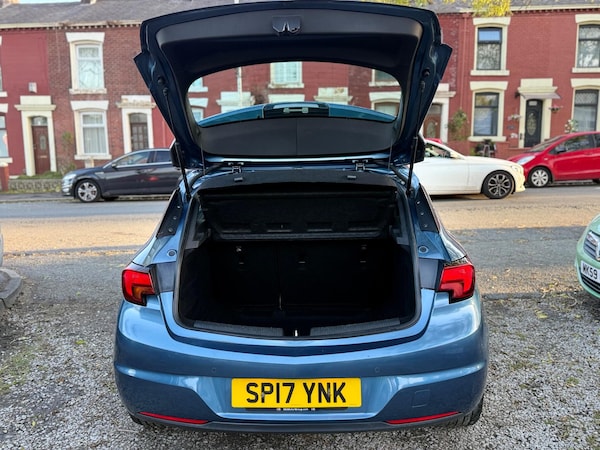 Used Vauxhall Astra 2017 for sale - 76200877: Photo 18