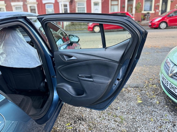 Used Vauxhall Astra 2017 for sale - 76200877: Photo 47