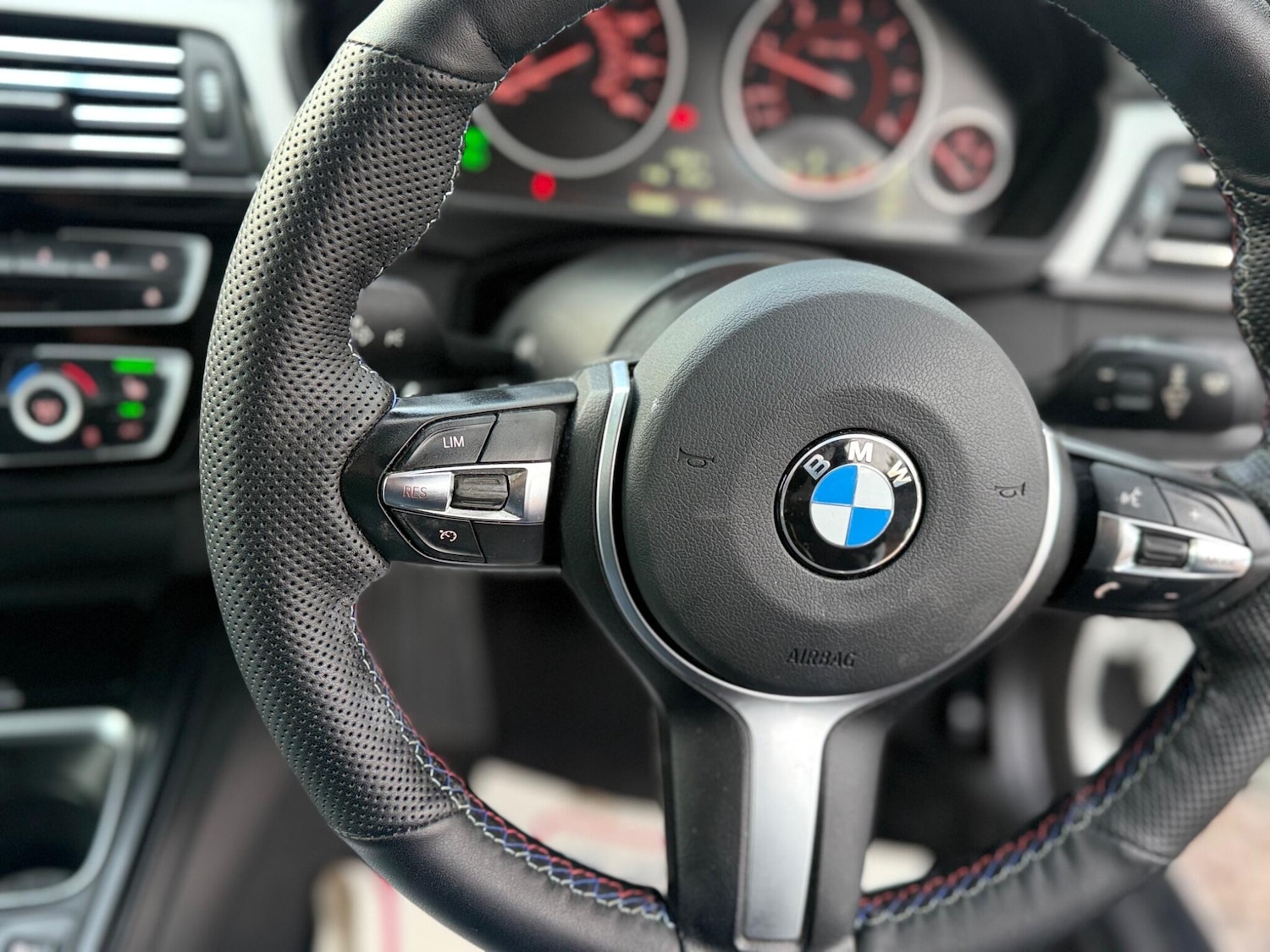 Used BMW 4 Series 2015 for sale - 77387048: Photo 95