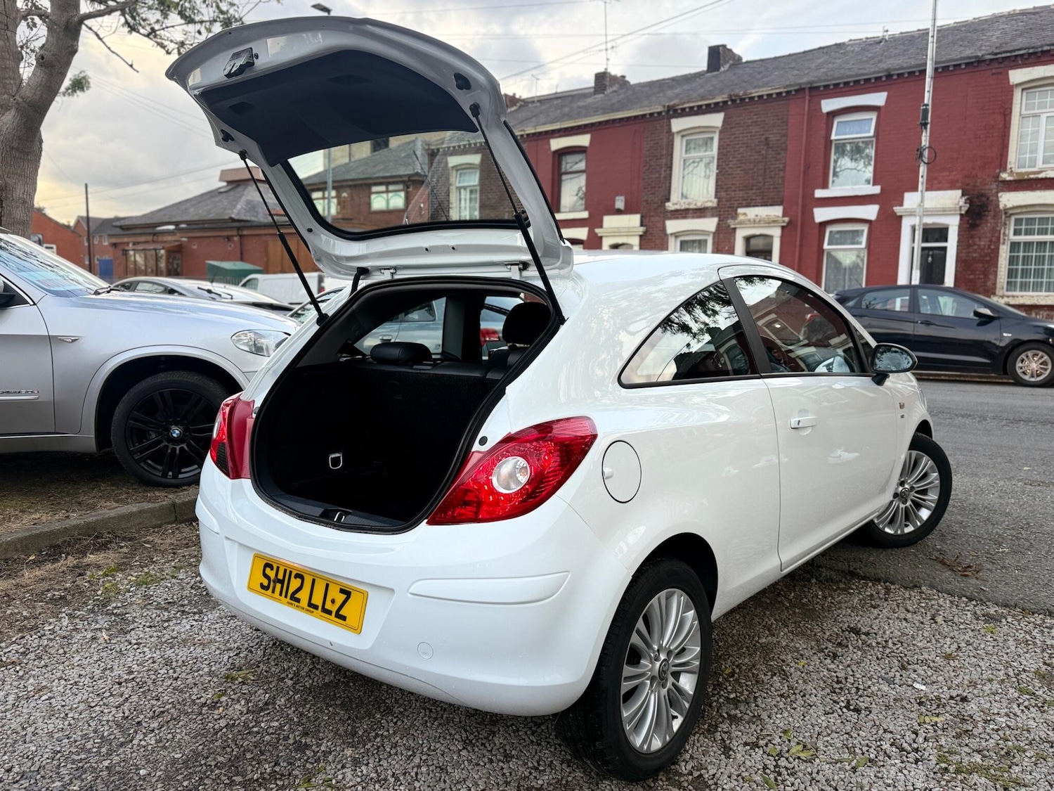 Used Vauxhall Corsa 2012 for sale - 76094391: Photo 12