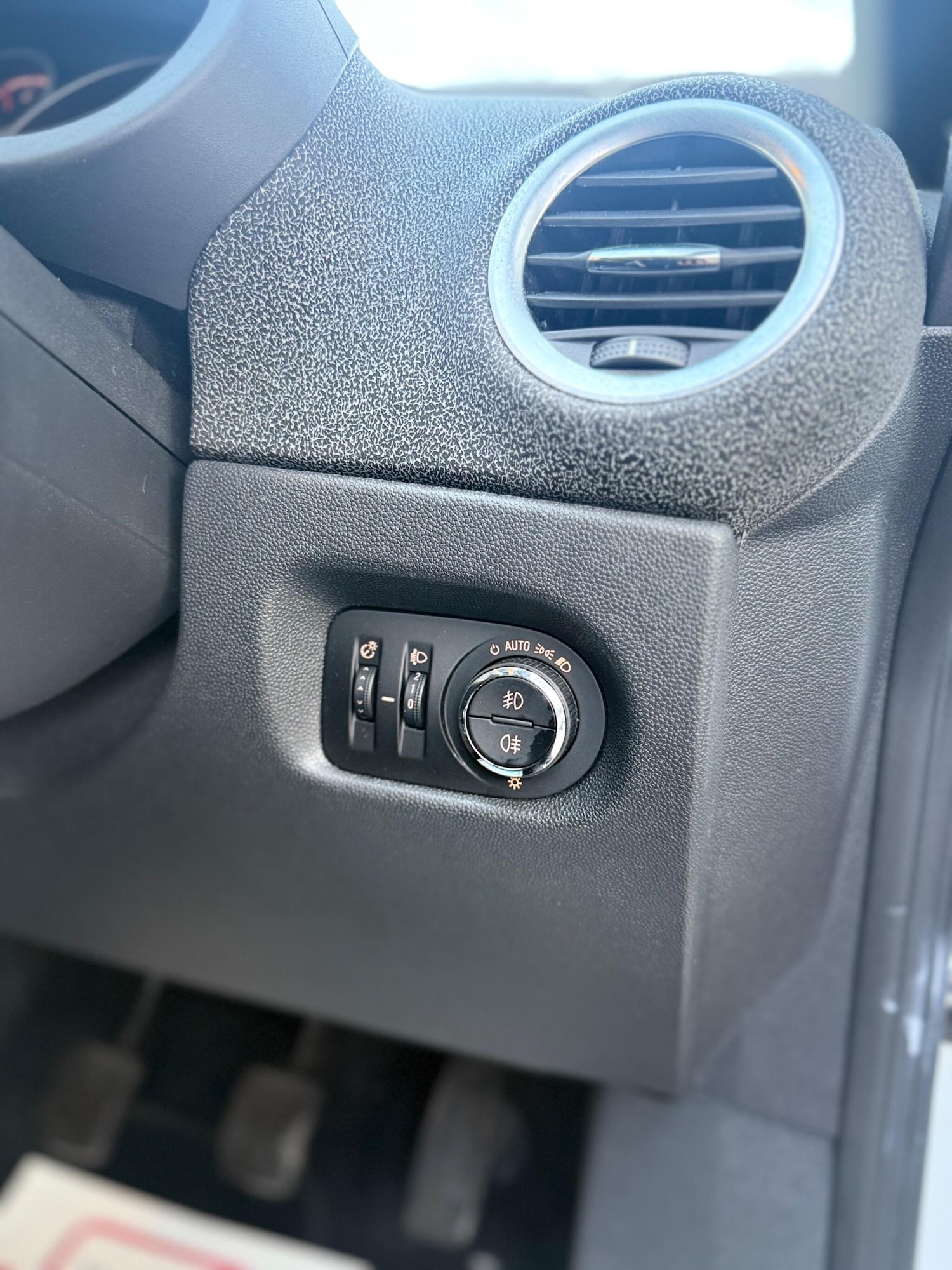 Used Vauxhall Corsa 2012 for sale - 76094391: Photo 45
